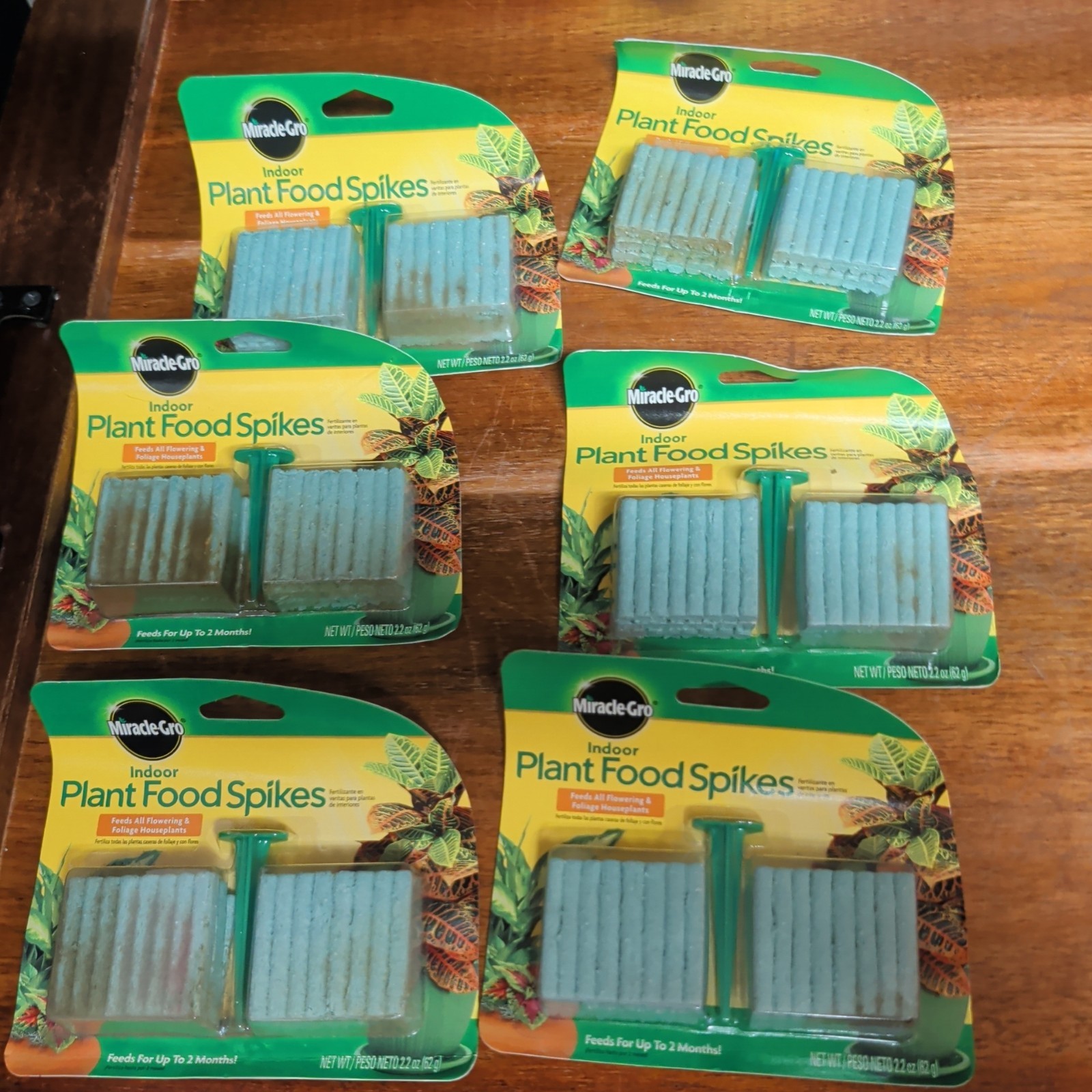 6 Pack Miracle-Gro Indoor Plant Food Spikes – 24 Spikes (1002521) 1.1 oz