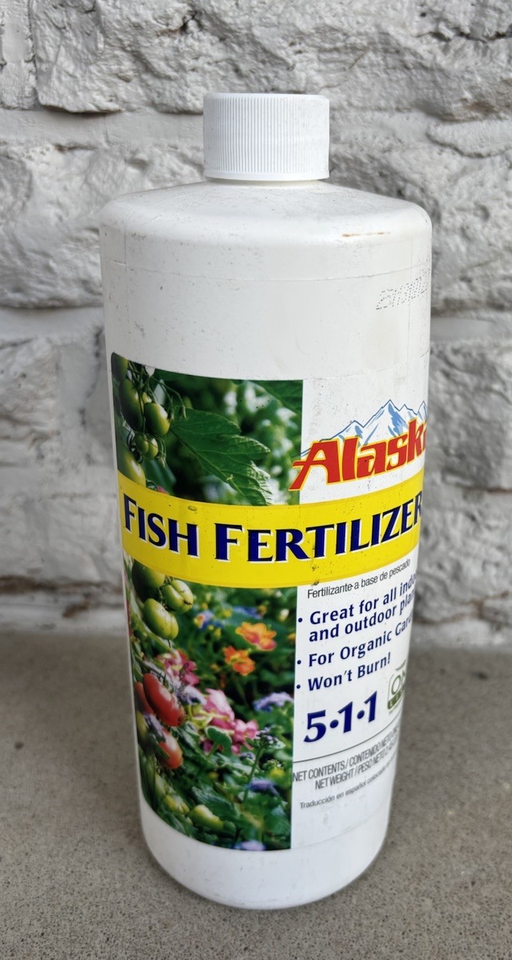 32 Oz. (1 Qt.) Organic Gardening Liquid Fish Emulsion Plant Food Fertilizer Conc
