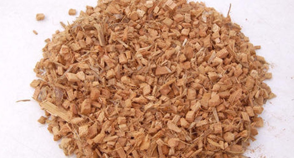Premium Organic Coco Husk Chips for Planting Natural Soil Amendment Sri Lanka