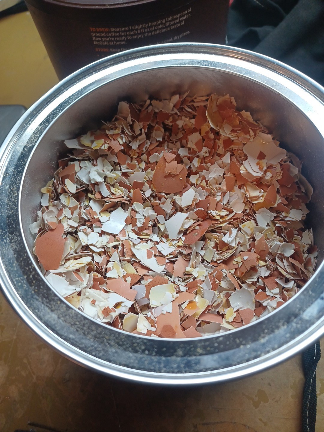 Crushed Eggshells 4 Pounds Calcium Fertilizer Brown & White Egg Shells USA