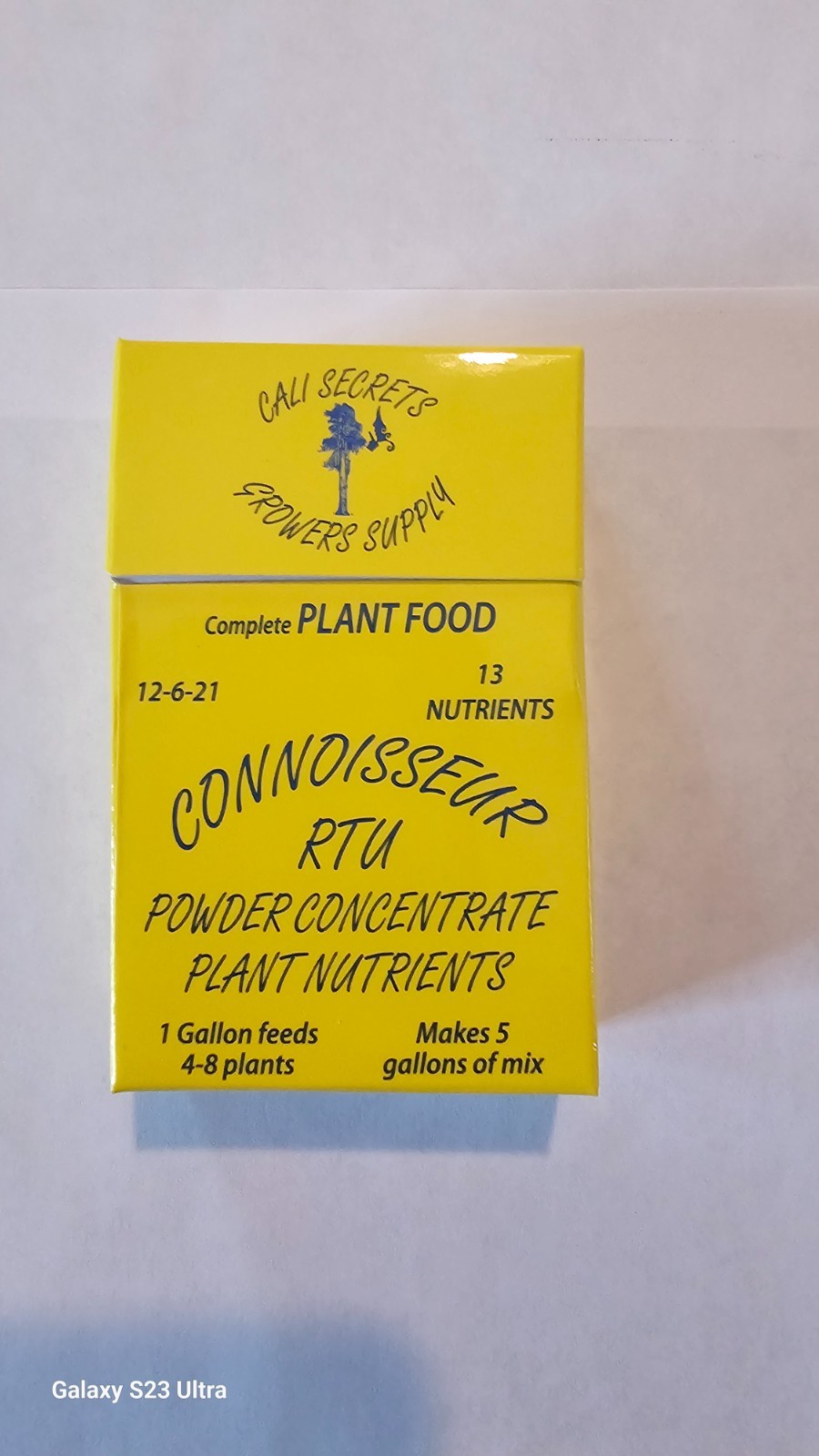 CONNOISSEUR POWDER PLANT NUTRIENTS -(2) 10 GAL MIX {GRO 12-6-21 & FLO 8-12-22}