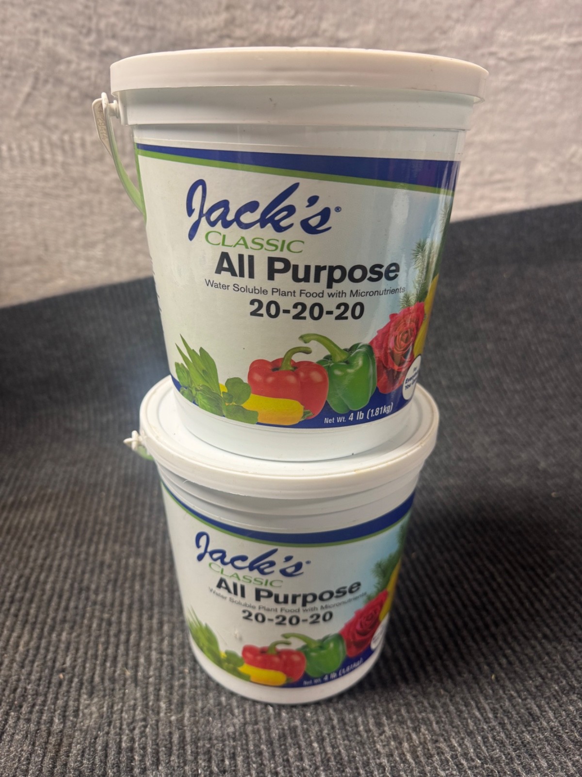 Qty 2 New Jack’s Classic All Purpose Feed. 20-20-20 4 lb.