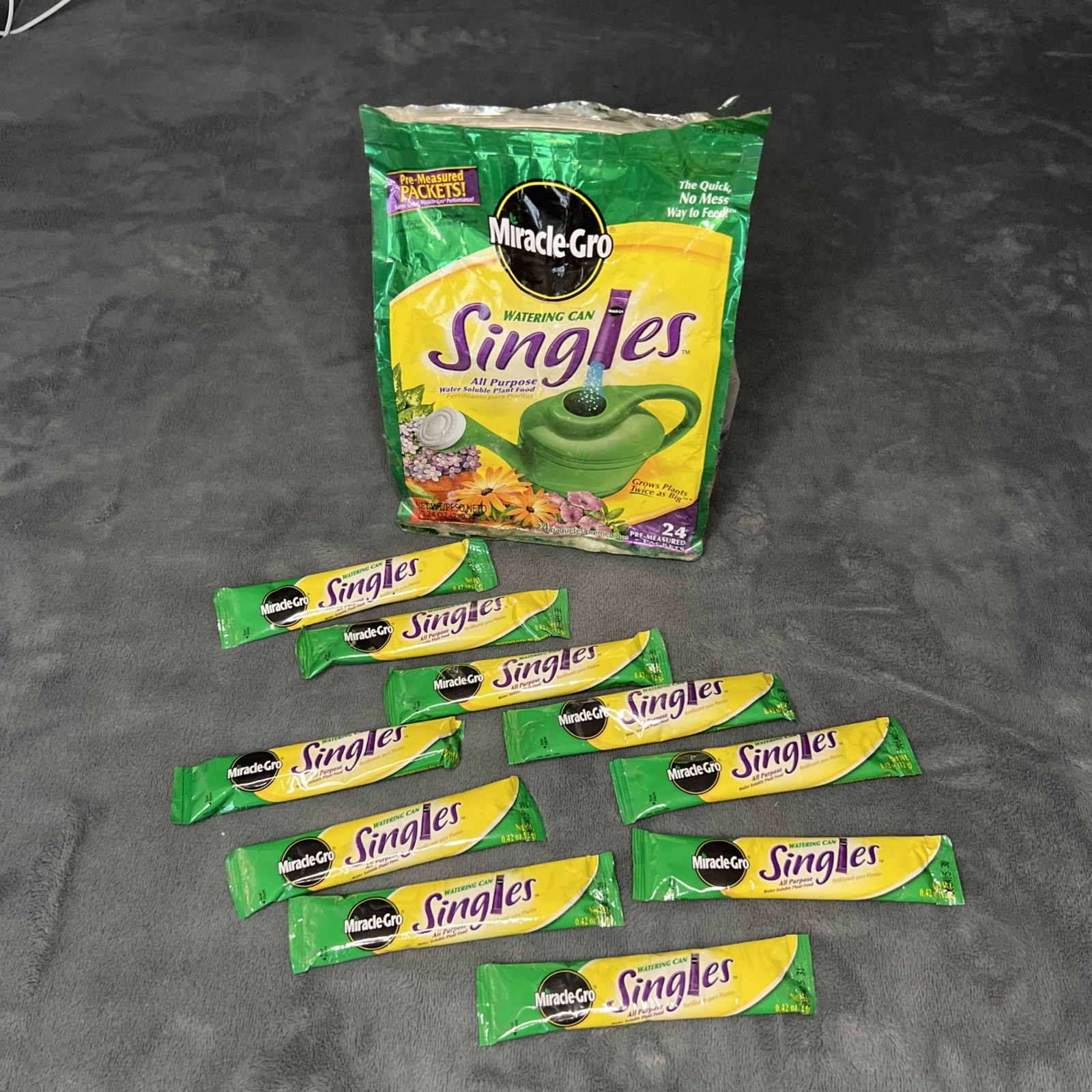 Miracle-Gro Watering Can Singles All Purpose Water Soluble Plant Food NOS