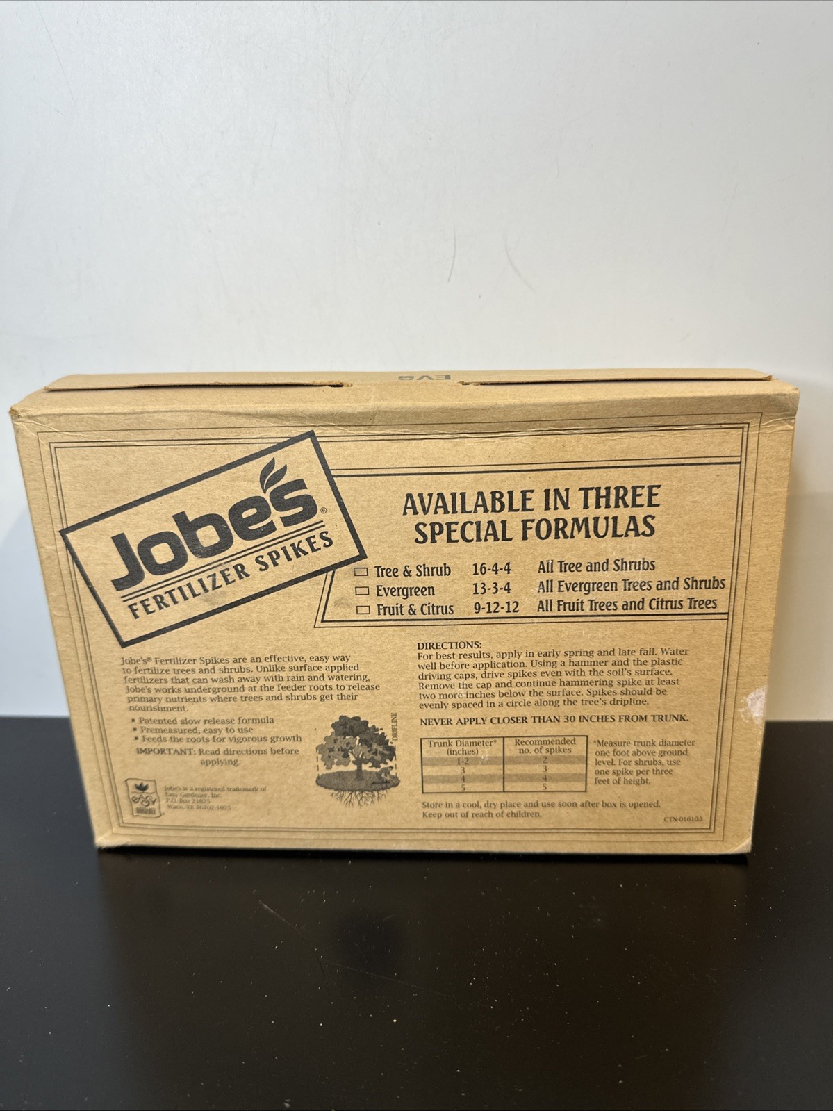 Jobe’s 01611 12 Count Evergreen Fertilizer Food Spikes – Pack of 12 Open Box