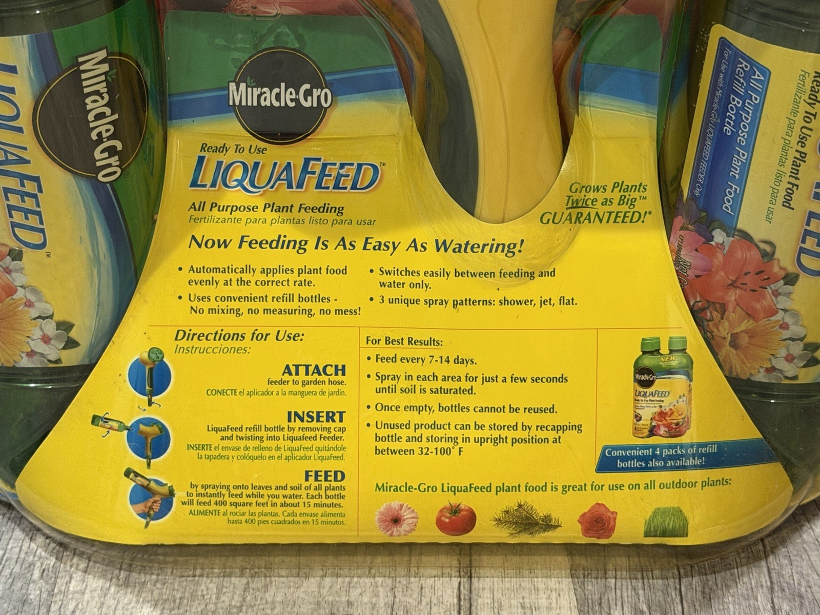 Miracle-Gro LiquaFeed Starter Kit W/ Garden Feeder & (2) 16 oz. Refills 2006-NEW