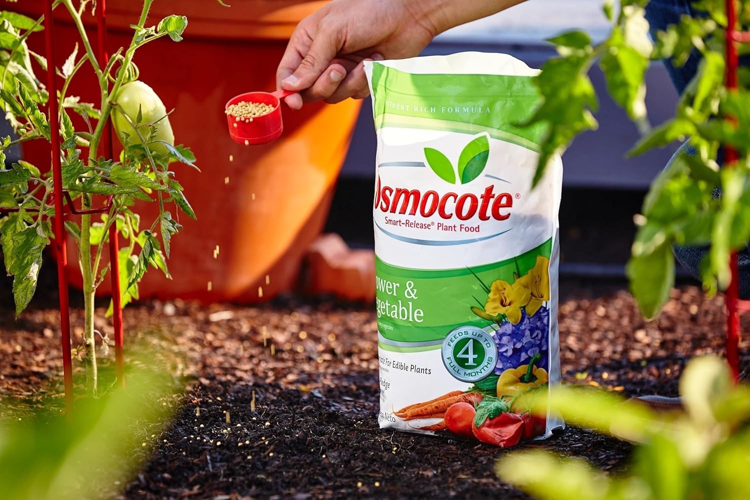 Smart-Release 8 lb. Plant Food for Perennials & Vegetables – Easy to Use