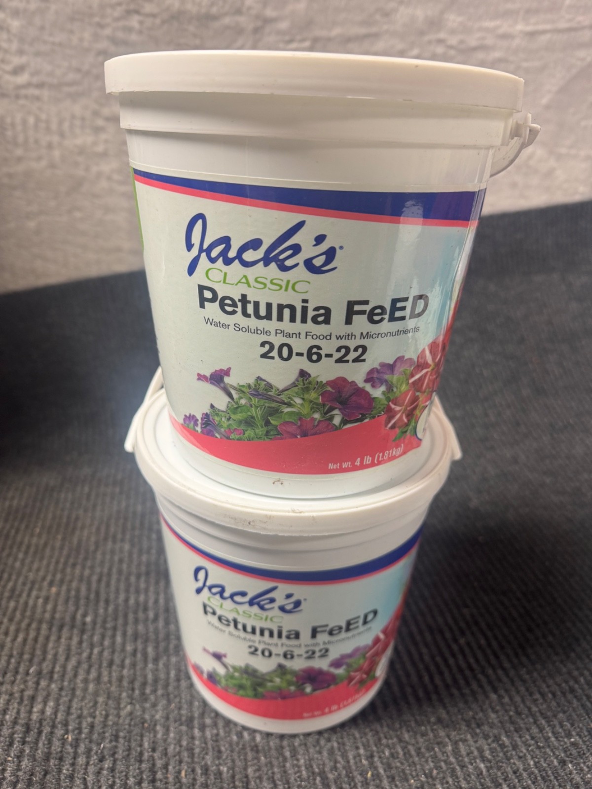 Qty 2 New Jack’s Classic Petunia Feed. 20-6-22 4 lb.