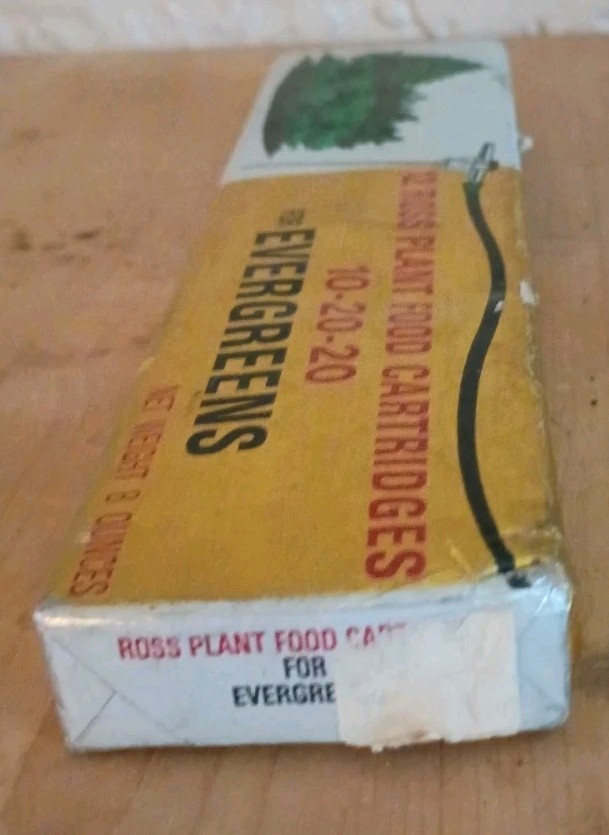 Vintage Ross Fertilizer For Beautiful Trees Package ~ Garden Shed Decor 70s 80s