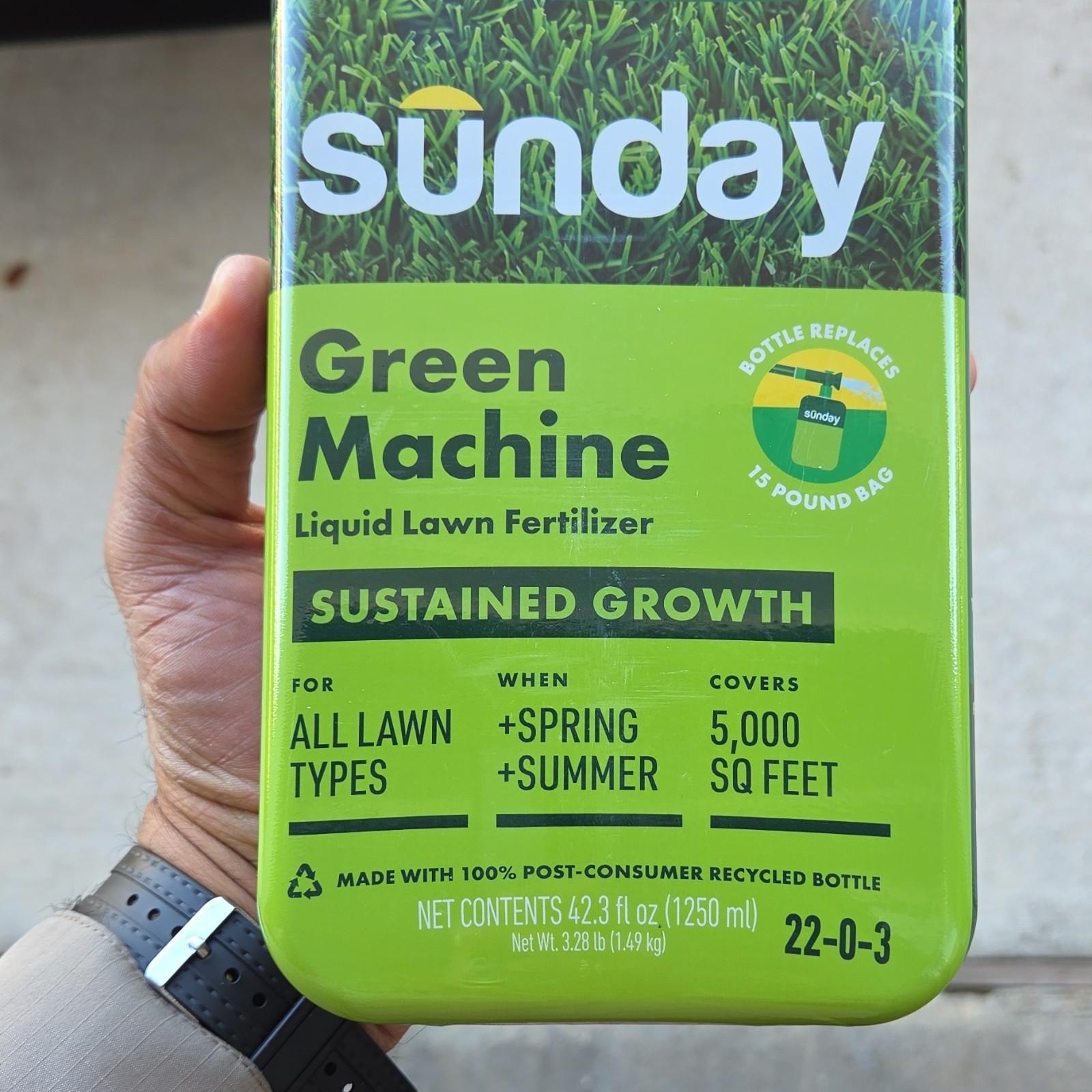 Sunday Green Machine Liquid Lawn Fertilizer 22-0-3 Covers 5,000 Sq Ft 42.3 fl oz