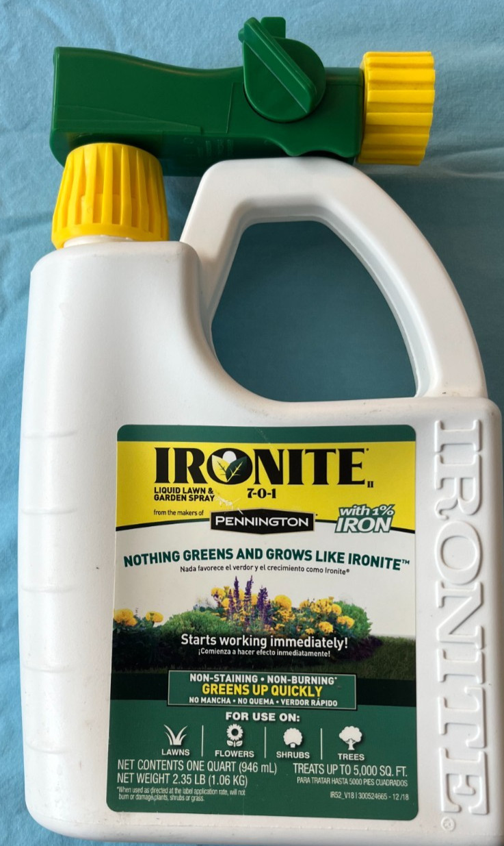 Pennington Ironite 7-0-1 Liquid Lawn & Garden Spray Bottle – 1 Quart