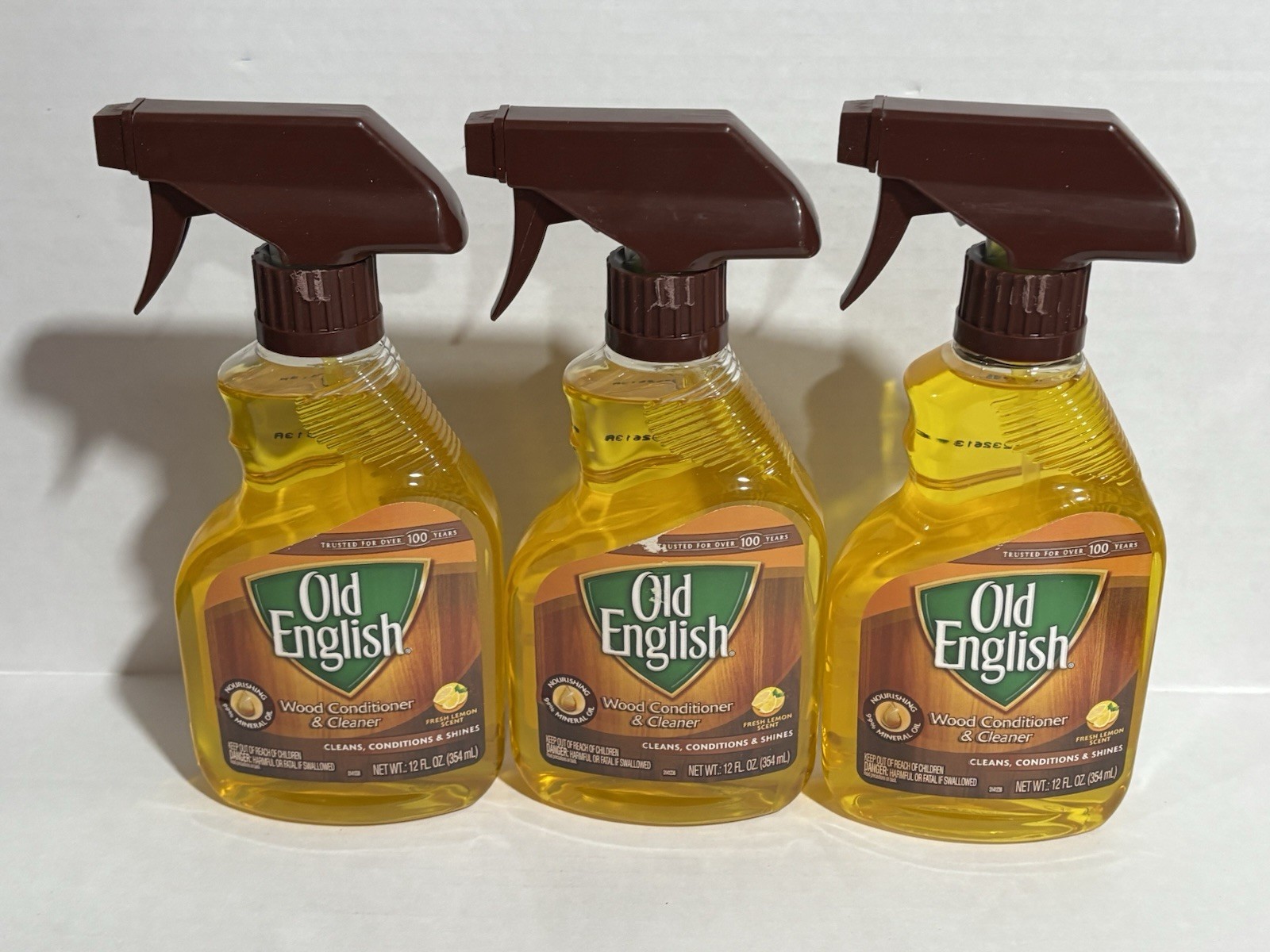 Old English Lemon Oil Wood Conditioner & Cleaner Spray 12oz Lot of 3 NEW