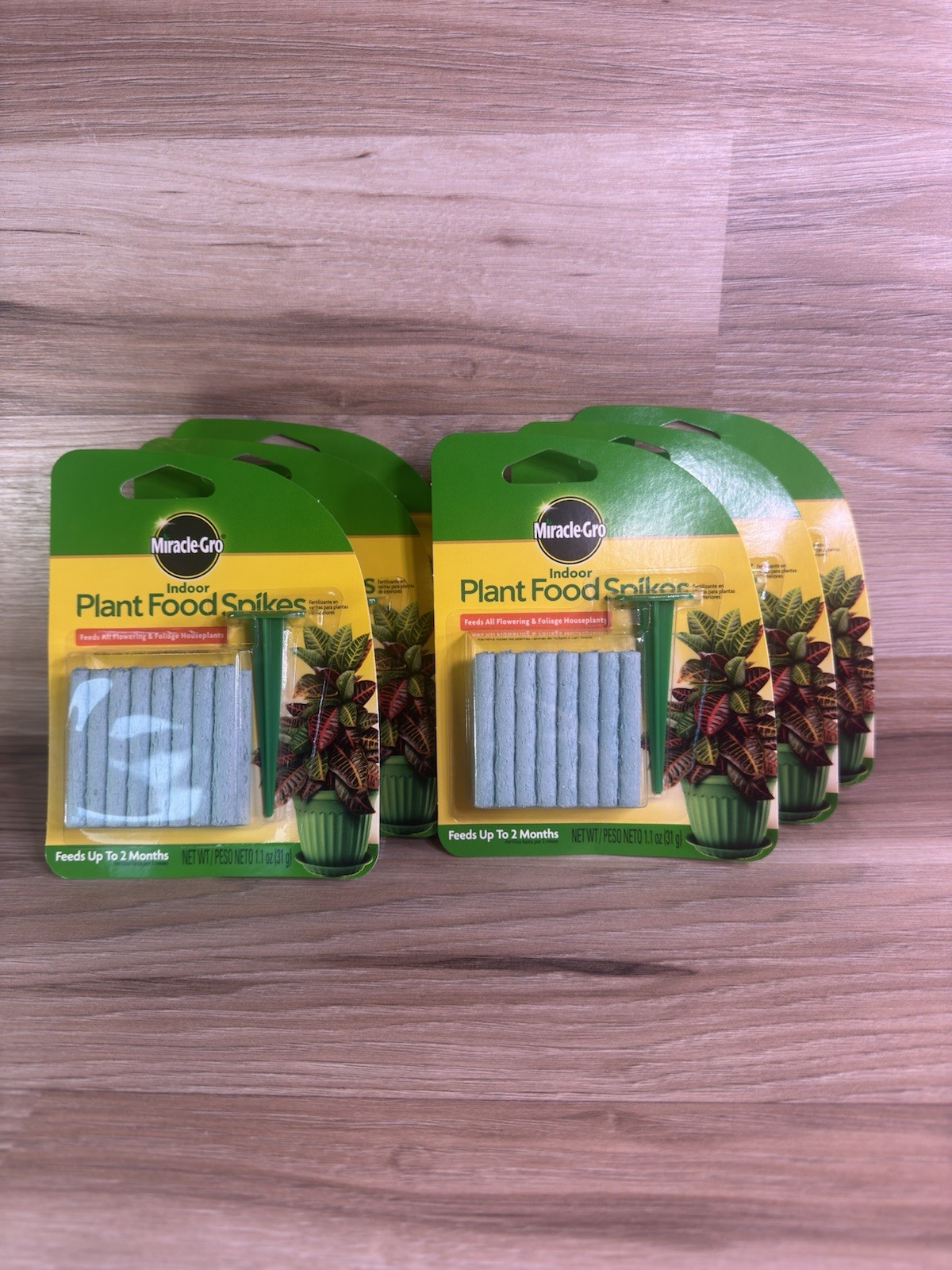6 Pack Miracle-Gro Indoor Plant Food Spikes – 24 Spikes (1002521) 1.1 oz