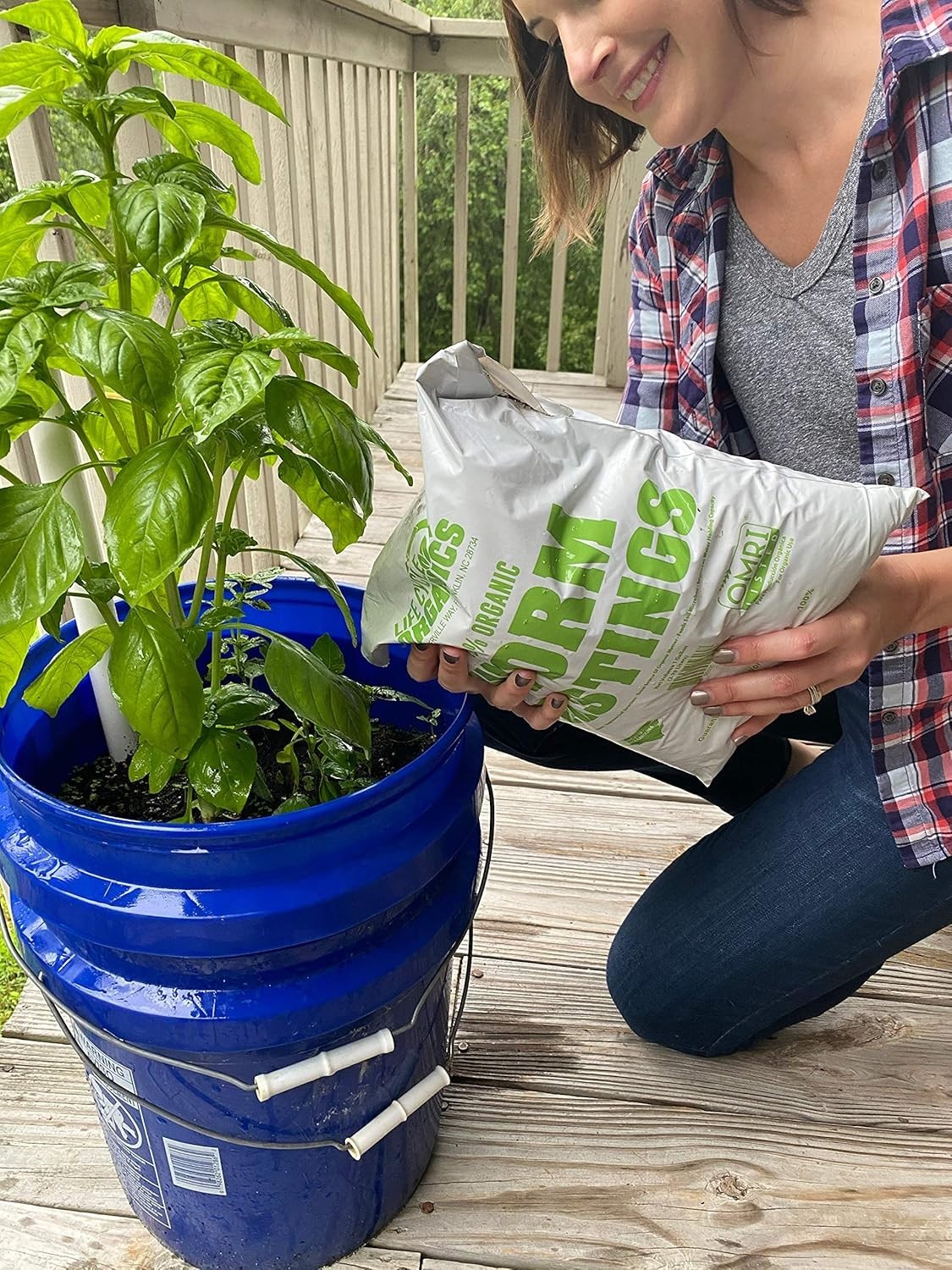 Eco-Friendly 100% Organic Worm Castings – Perfect for Vegetables & Flowers