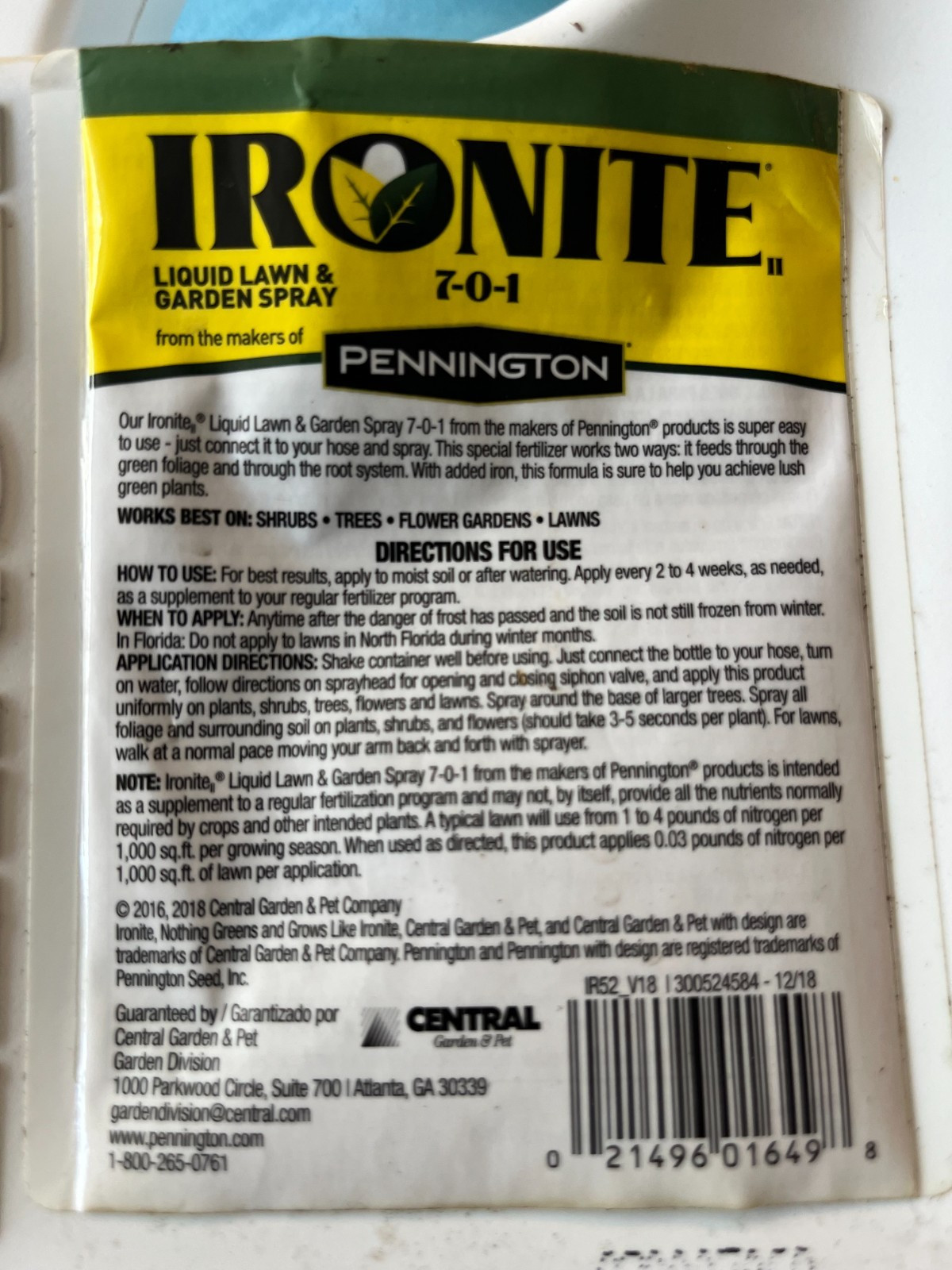 Pennington Ironite 7-0-1 Liquid Lawn & Garden Spray Bottle – 1 Quart