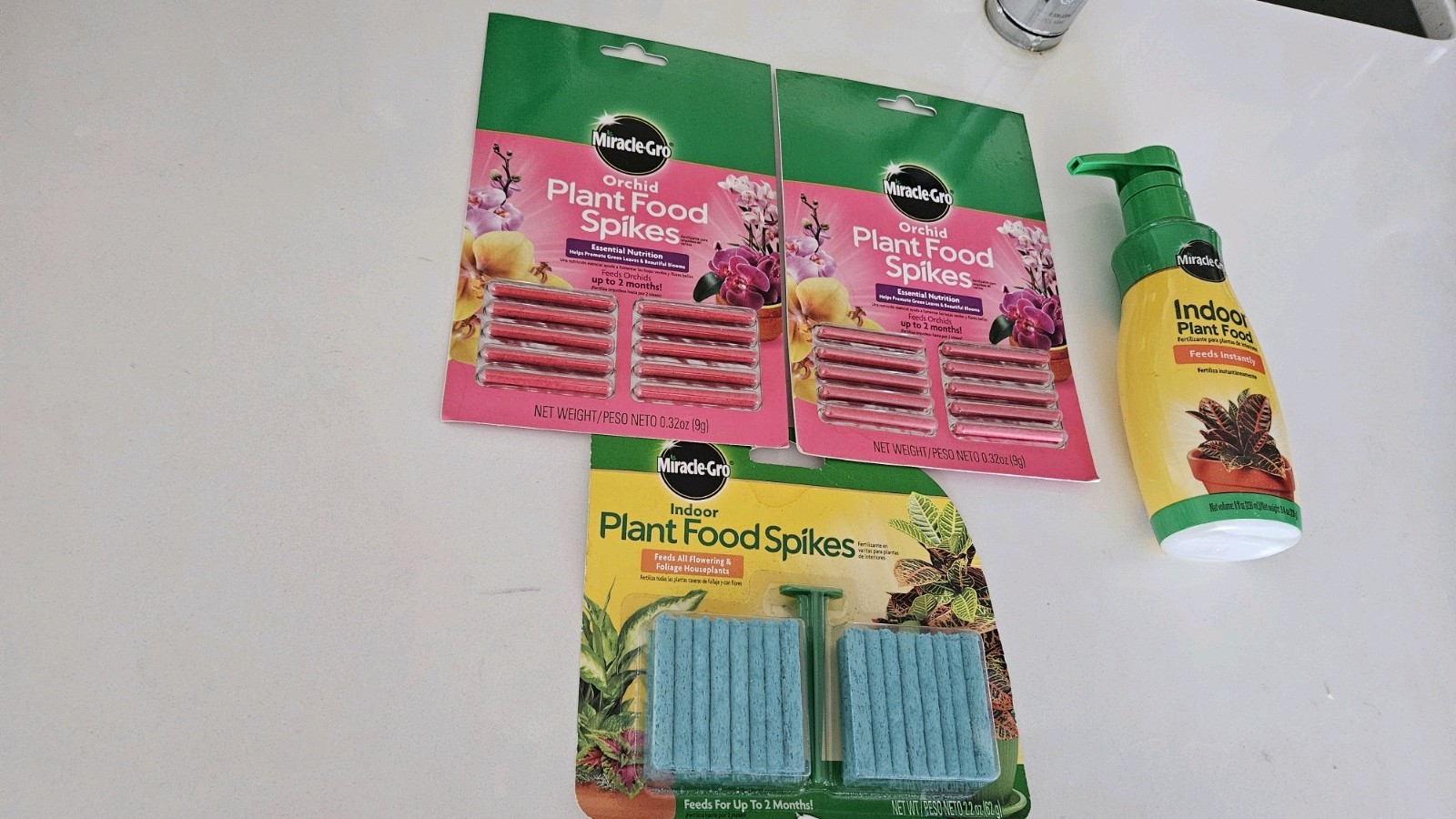 Miracle-Gro Plant Food Spikes Bundle Indoor Orchid Food Fertilizer Lot