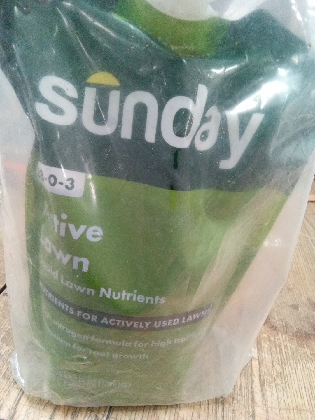 Sunday Lawn & Garden Nutrients Active Lawn Nitrogen 5000 sq ft 42.3oz/ 214