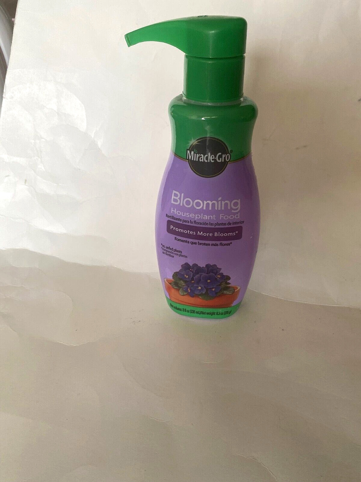 **NEW** Miracle-Gro Blooming Houseplant Food Promotes More Blooms Liquid Bottle