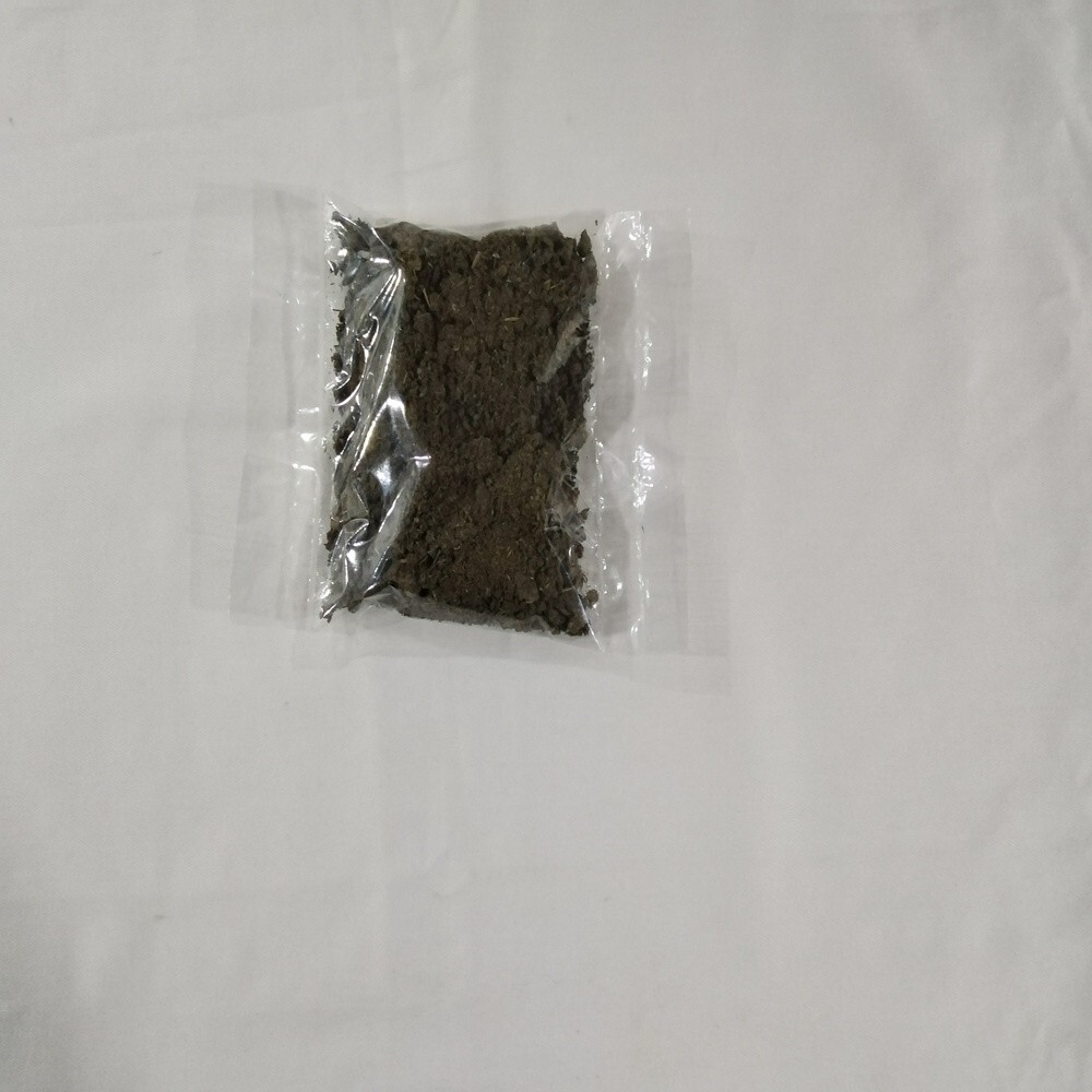 Ceylon Organic Dry Cow Dung Compost Fertilizer Manure for Plant Growth.