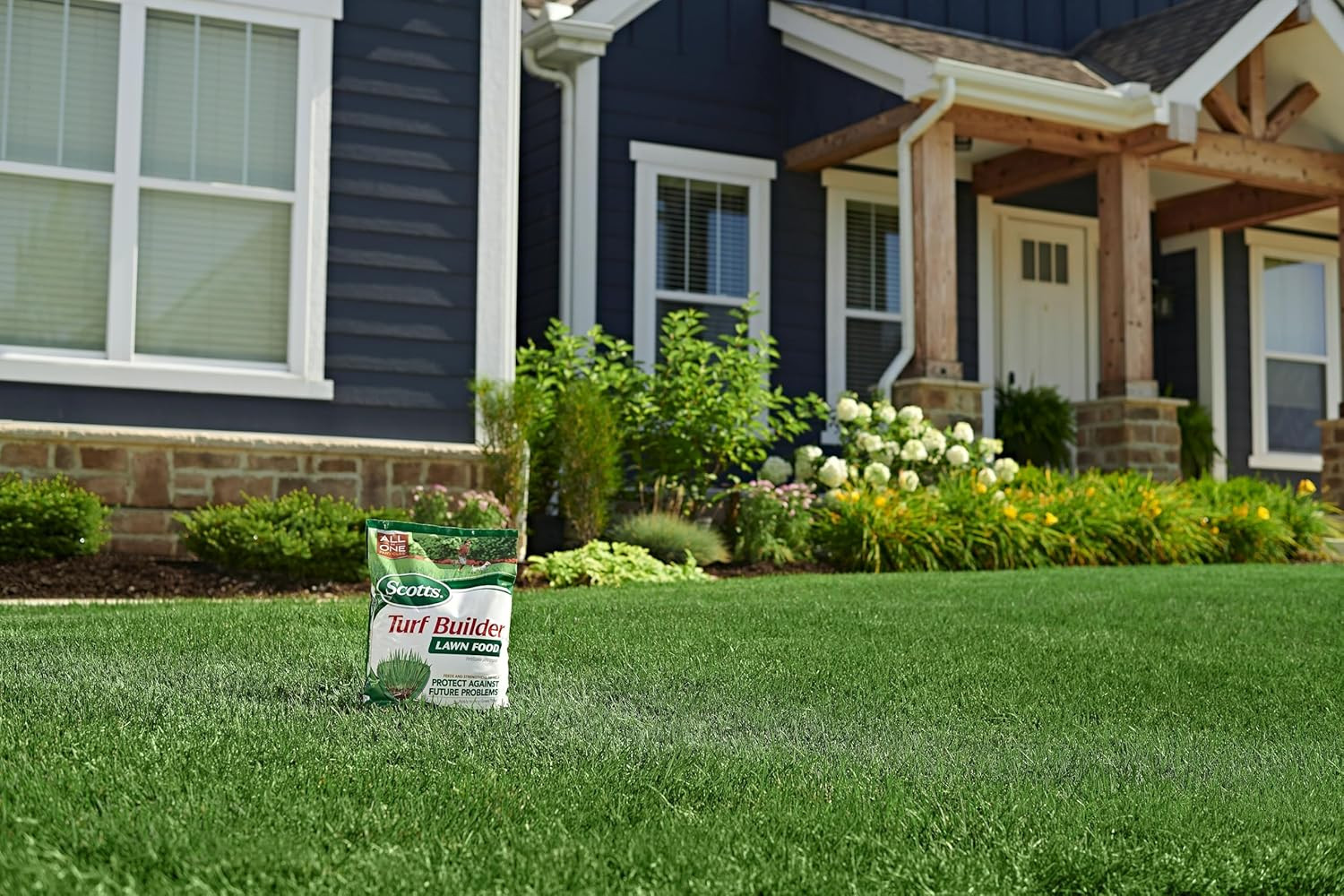 Turf Builder Lawn Food – Fertilizer for All Grass Types, 5,000 Sq. Ft., 12.5 Lbs