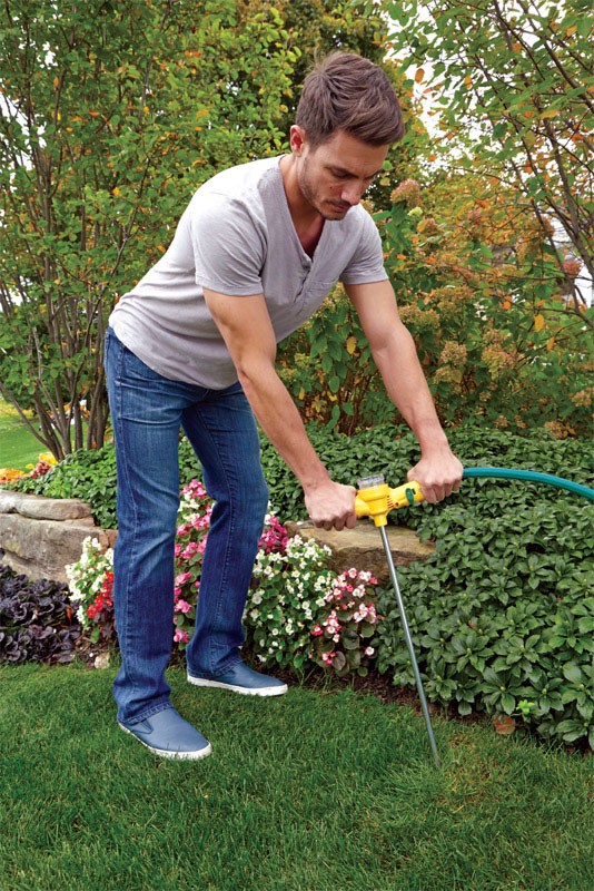 Ross 12044 Yellow Metal and Plastic Heavy Duty Easy Gardener Root Feeder