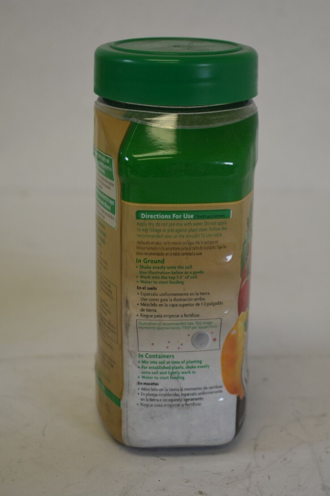 6 Miracle-Gro Shake ‘N Feed Tomato, Fruits and Vegetables Fertilizer/Plant Food