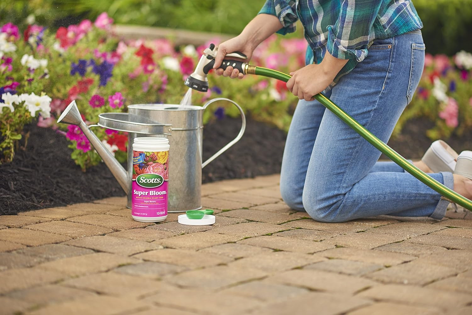 Super Bloom Water Soluble Plant Food 2 lb NPK 12-55-6 Fertilizer Outdoor Use