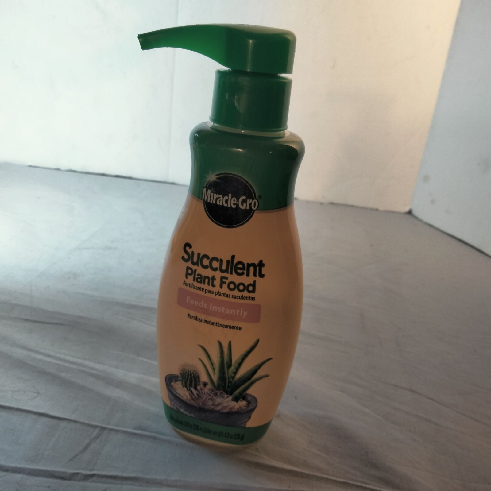 Miracle Gro Succulent Liquid Plant Food 8 Oz Pump