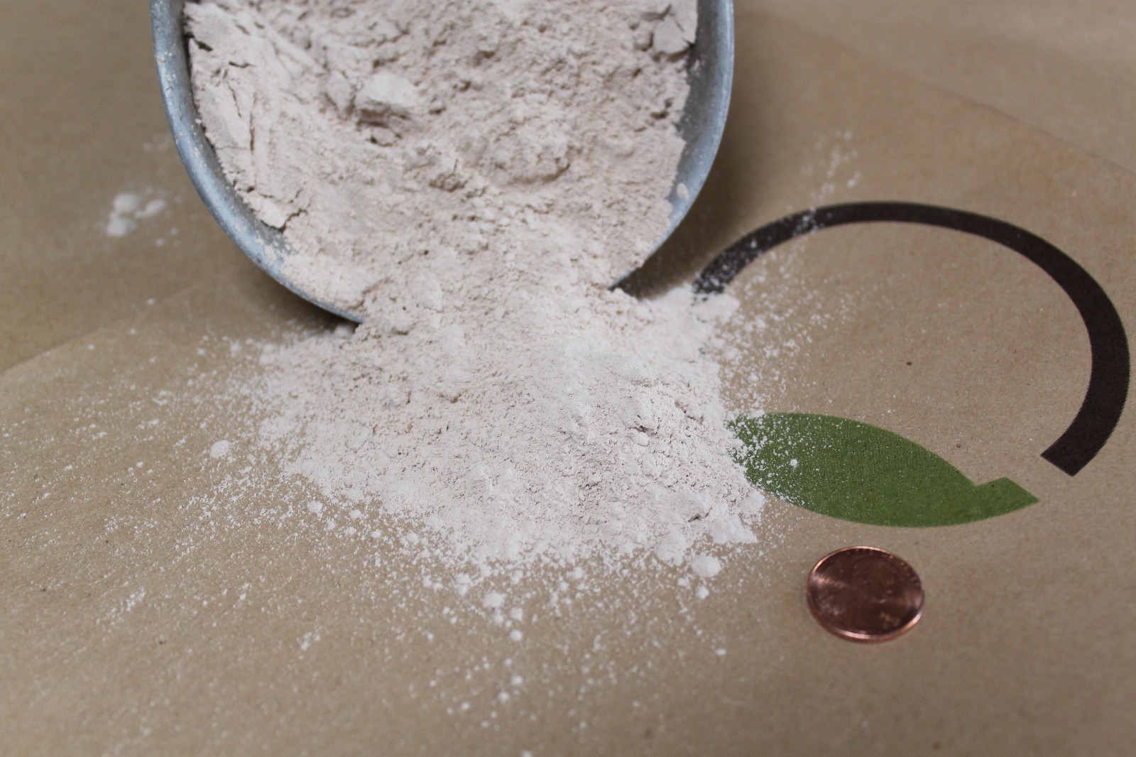AZOMITE Powder Micronized Trace Mineral Volcanic Ash Rock Dust Powder 10 LB