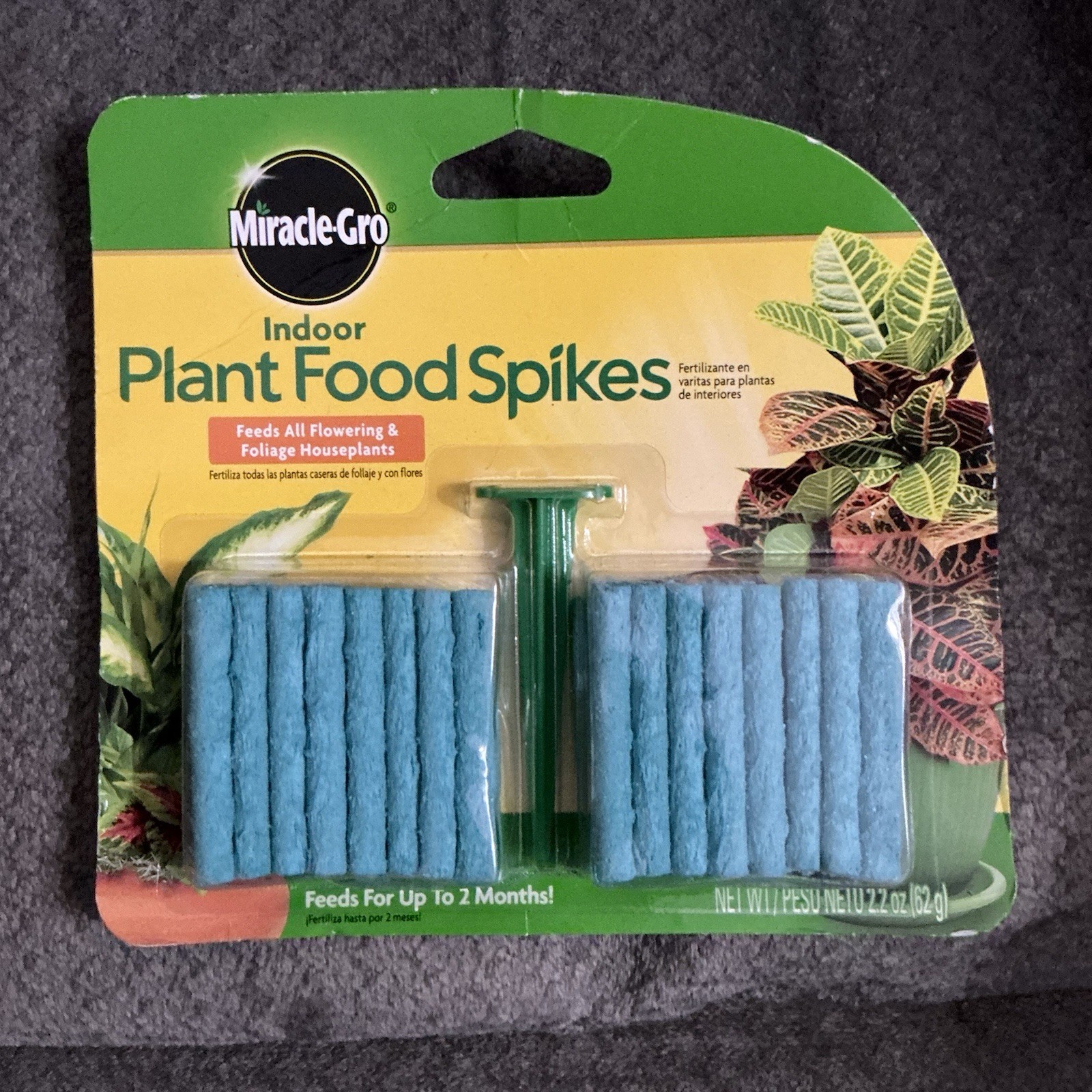 New Miracle Gro Indoor Plant Food Spikes, Feeds Up To 2 Months, 48 Food Spikes