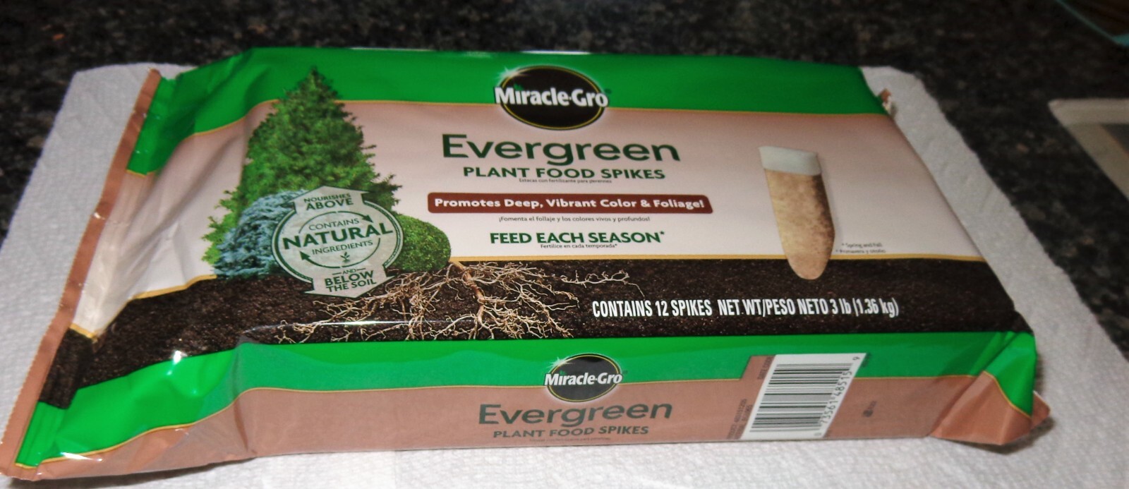 TWO PACKAGES OF 12 MIRACLE-GRO EVERGREEN TREE SHRUB PLANT FOOD 24 SPIKES 2021