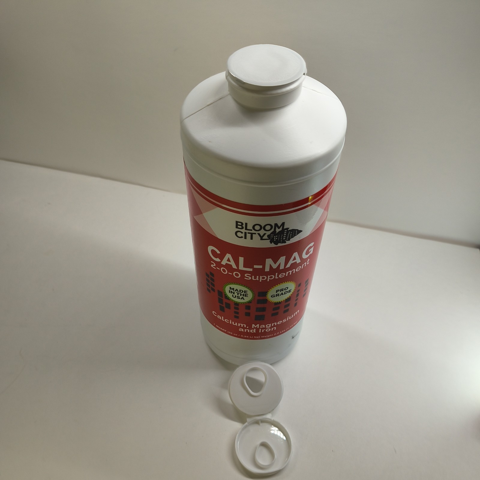 Cal Mag Fertilizer 32 oz Nutrient Formula for Strong Plants Indoor Outdoor Use