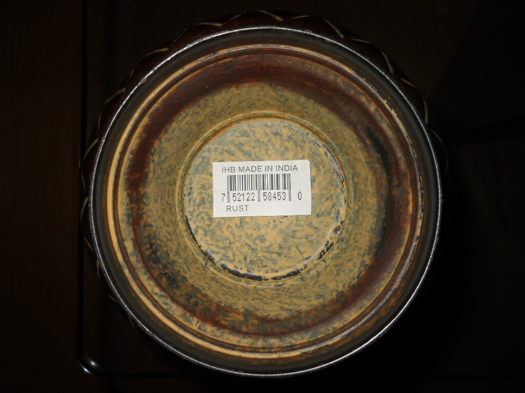 Set of 2 Decorative Rust tone Planter Pots with Pedestals