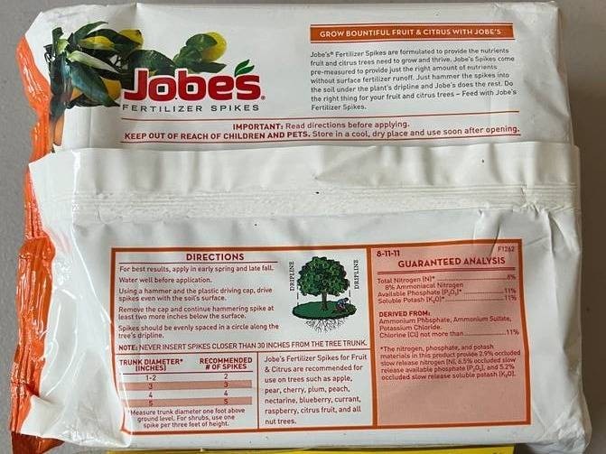 Jobe’s 01312 Season Long Fruit & Citrus Tree Food Fertilizer Spikes, 9 Pack
