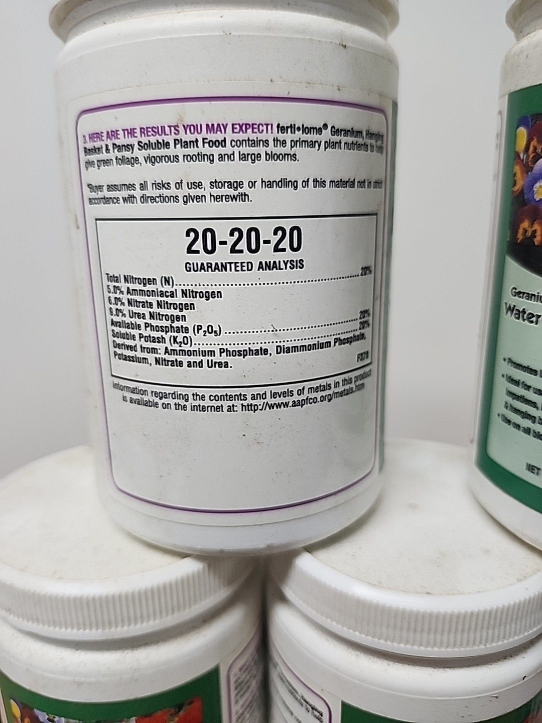 (9) -Ferti-lome 8 Oz. 20-20-20 All Purpose Dry Plant Food