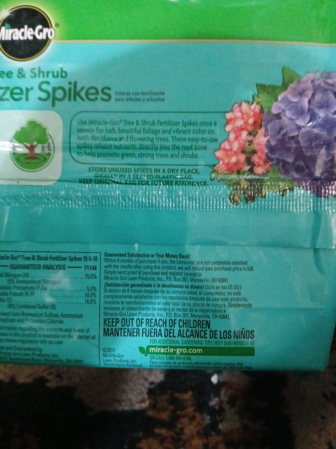 Miracle-Gro Tre & Shrub Fertilizer Spikes 12 Pcs