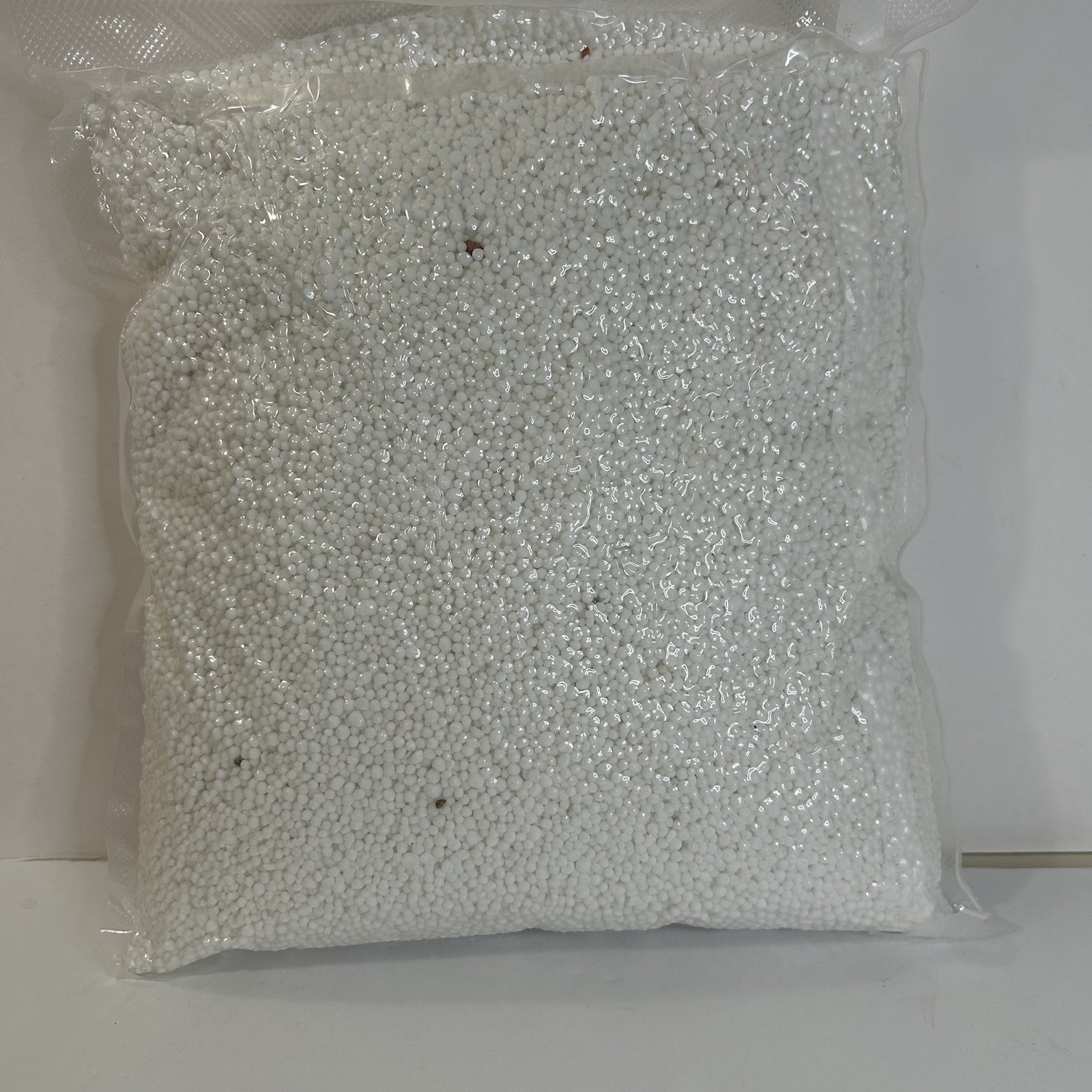 Urea Fertilizer 46-0-0 Nitrogen 5 lb Prilled Granular Lawn Garden Food Plot
