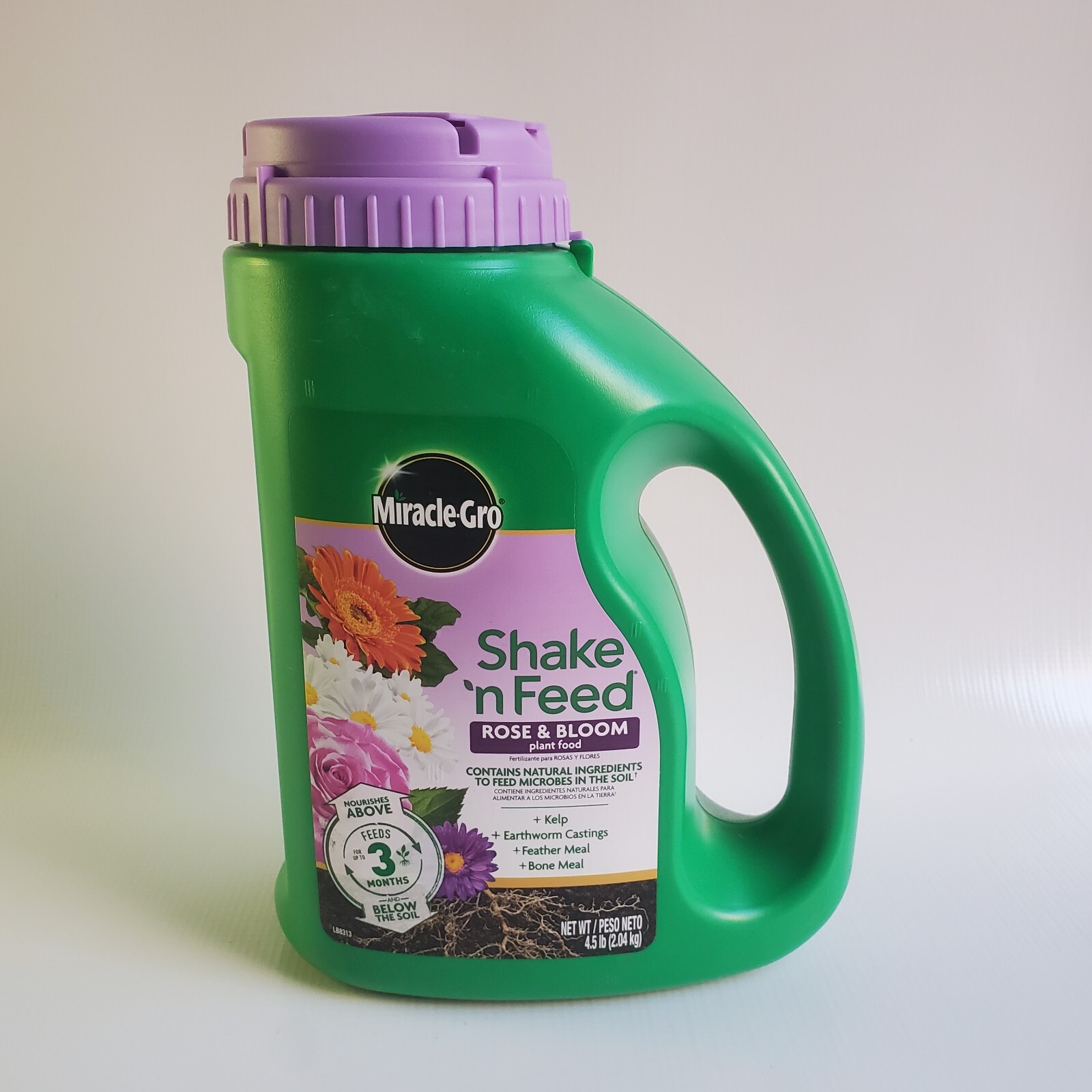 Miracle-Gro Shake ‘n Feed Rose & Bloom Plant Food – 4.5 lbs – Feeds 3+ Months
