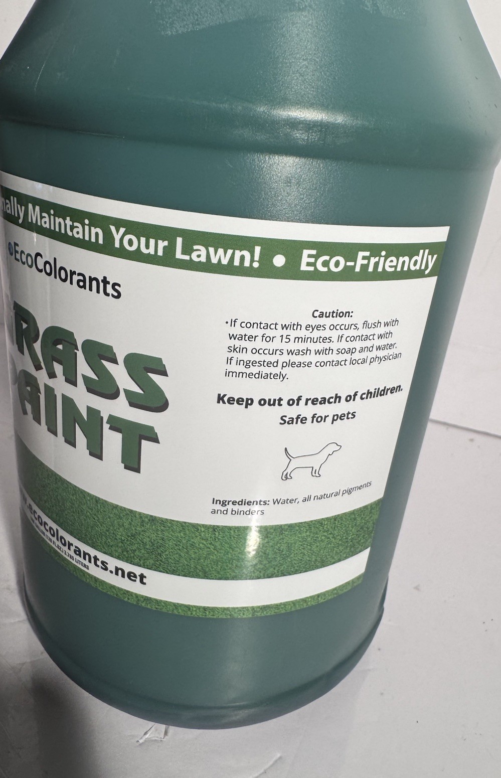 GREEN GRASS DYE LAWN PAINT. ONE GALLON FREE SHIPPING-GREAT PRODUCT!