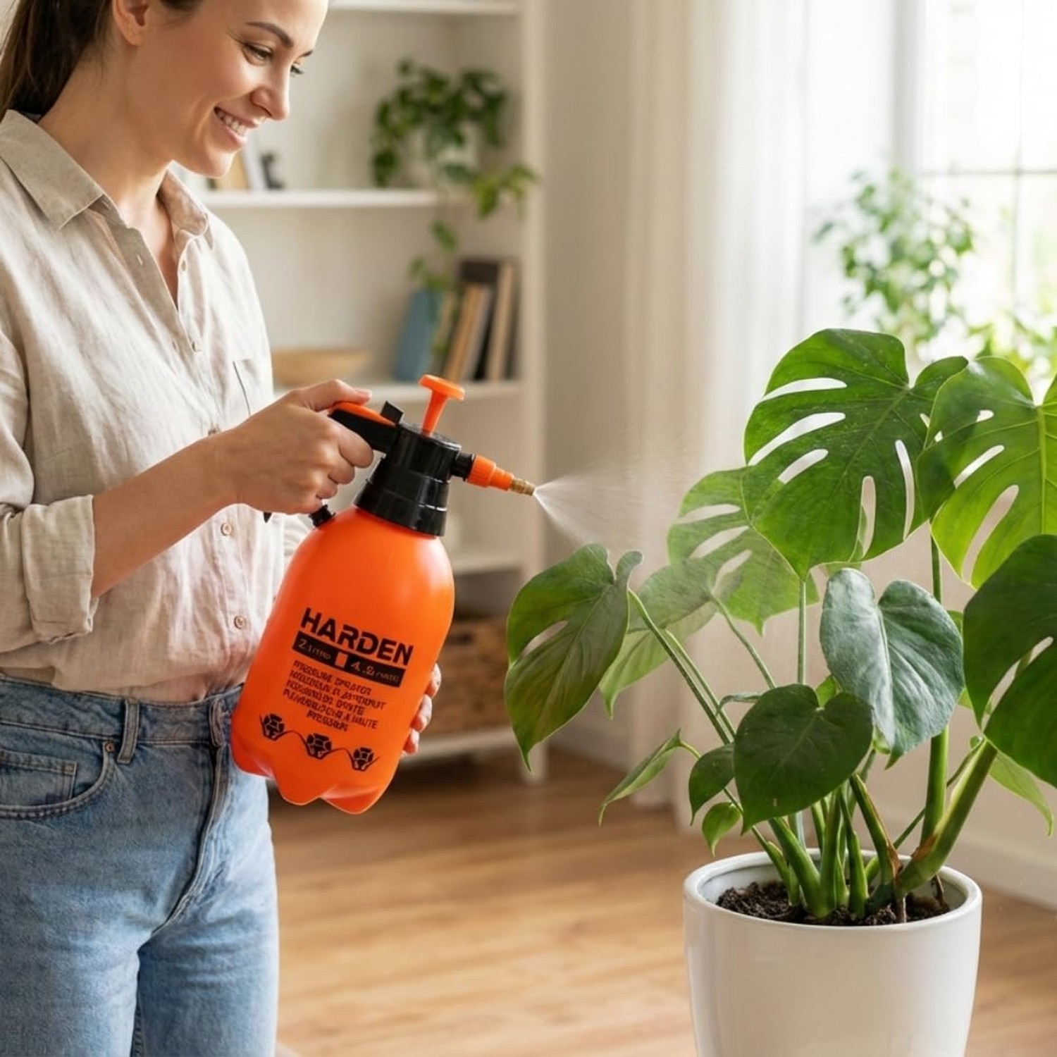 Half Gallon (0.53 Gallon / 68oz) Pump Sprayer, Handheld Garden Sprayer for Pl…