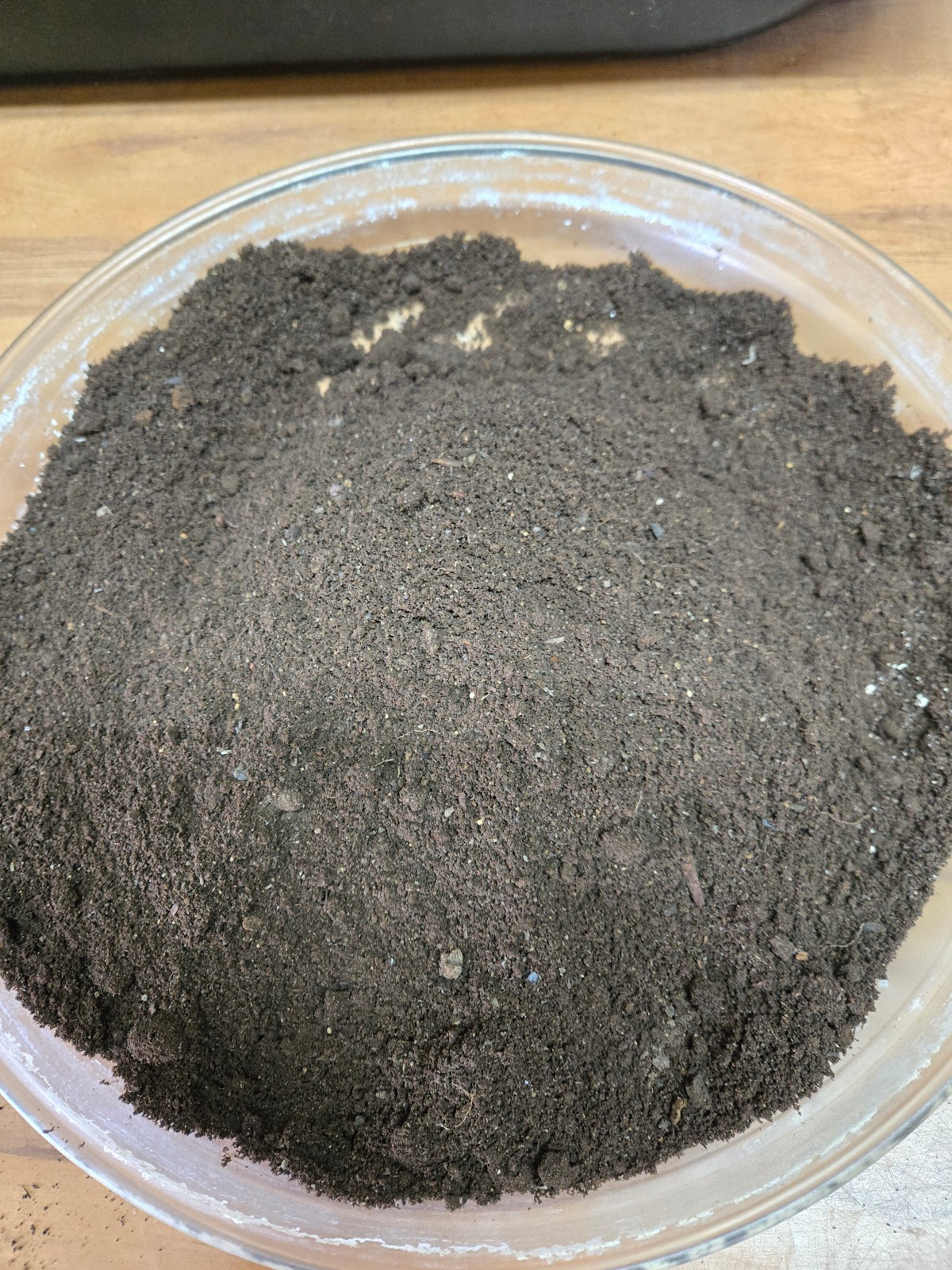 Organic Dried Aged Cow Manure – 10 Cups – Free Delivered