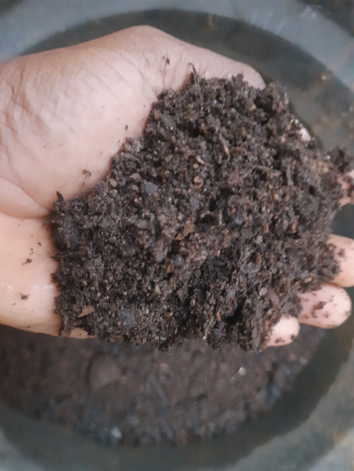 Compost Organic Dried mixing fertilizer Cow, Goat Dung and Chicken Manure 175g