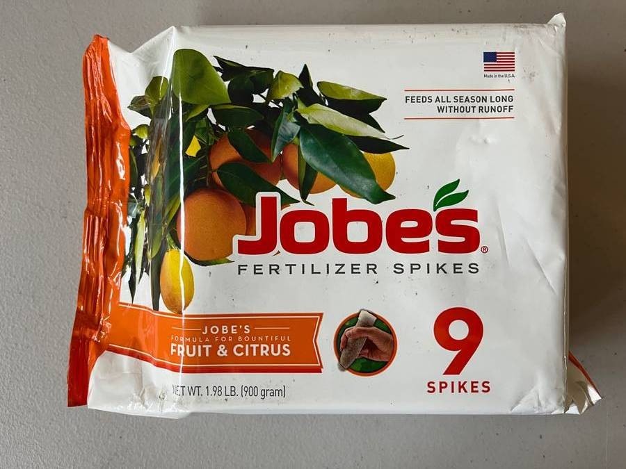 Jobe’s 01312 Season Long Fruit & Citrus Tree Food Fertilizer Spikes, 9 Pack