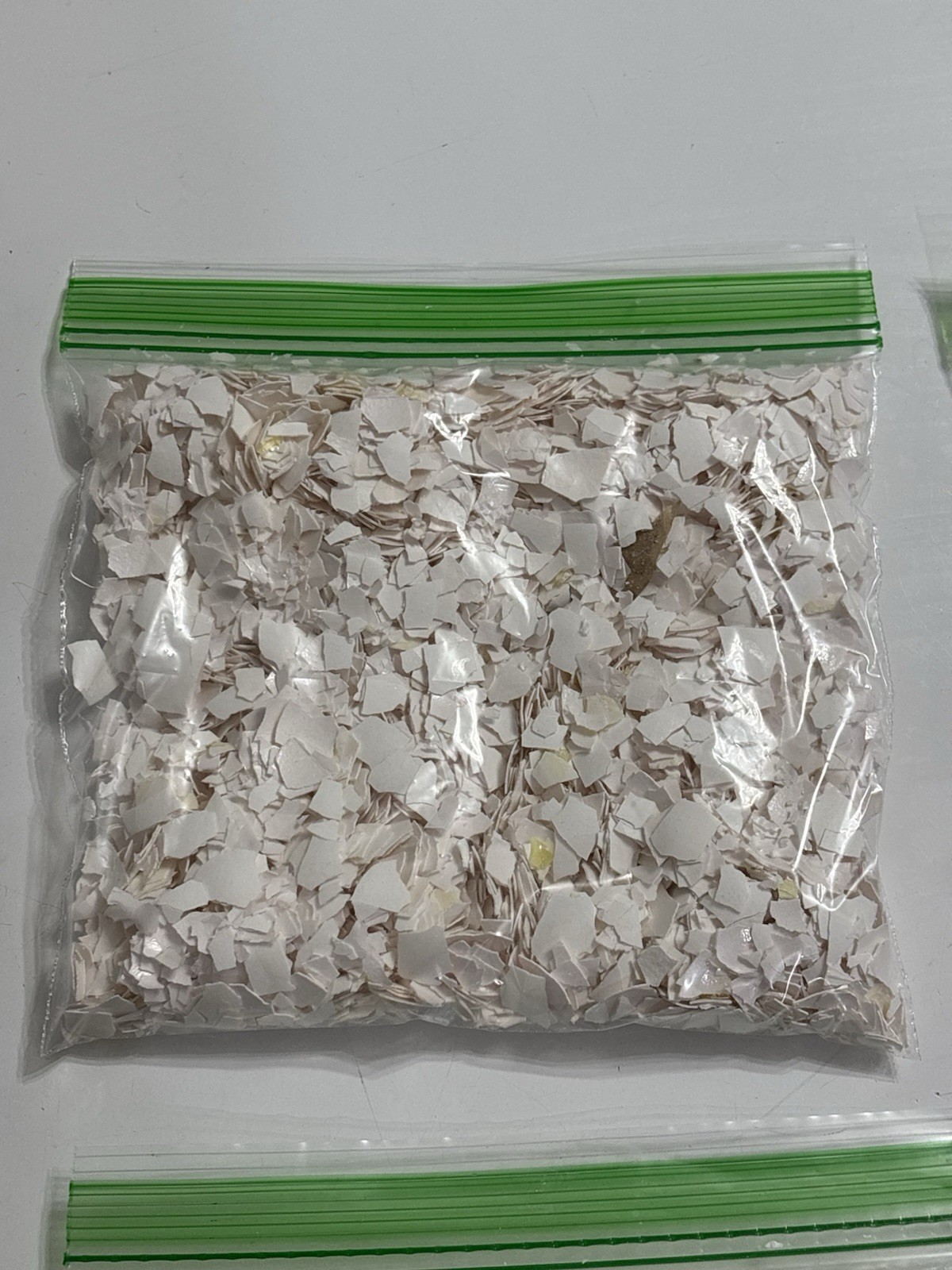 Hand Crushed Chicken Egg Shells – 1.6 Pounds