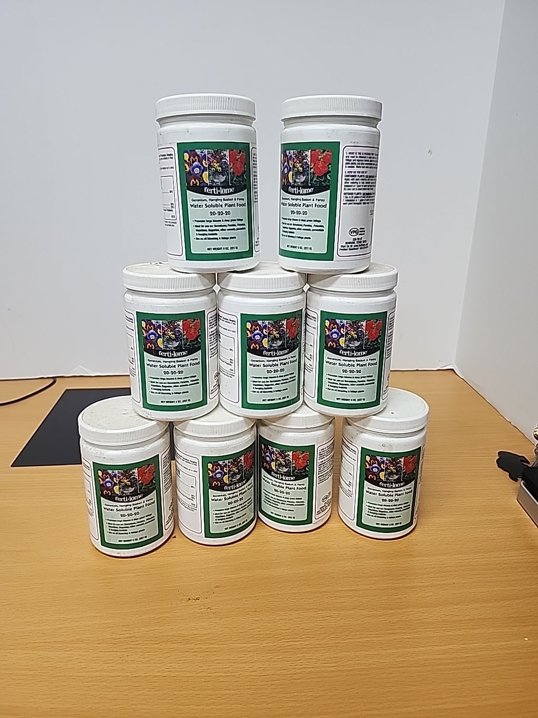 (9) -Ferti-lome 8 Oz. 20-20-20 All Purpose Dry Plant Food