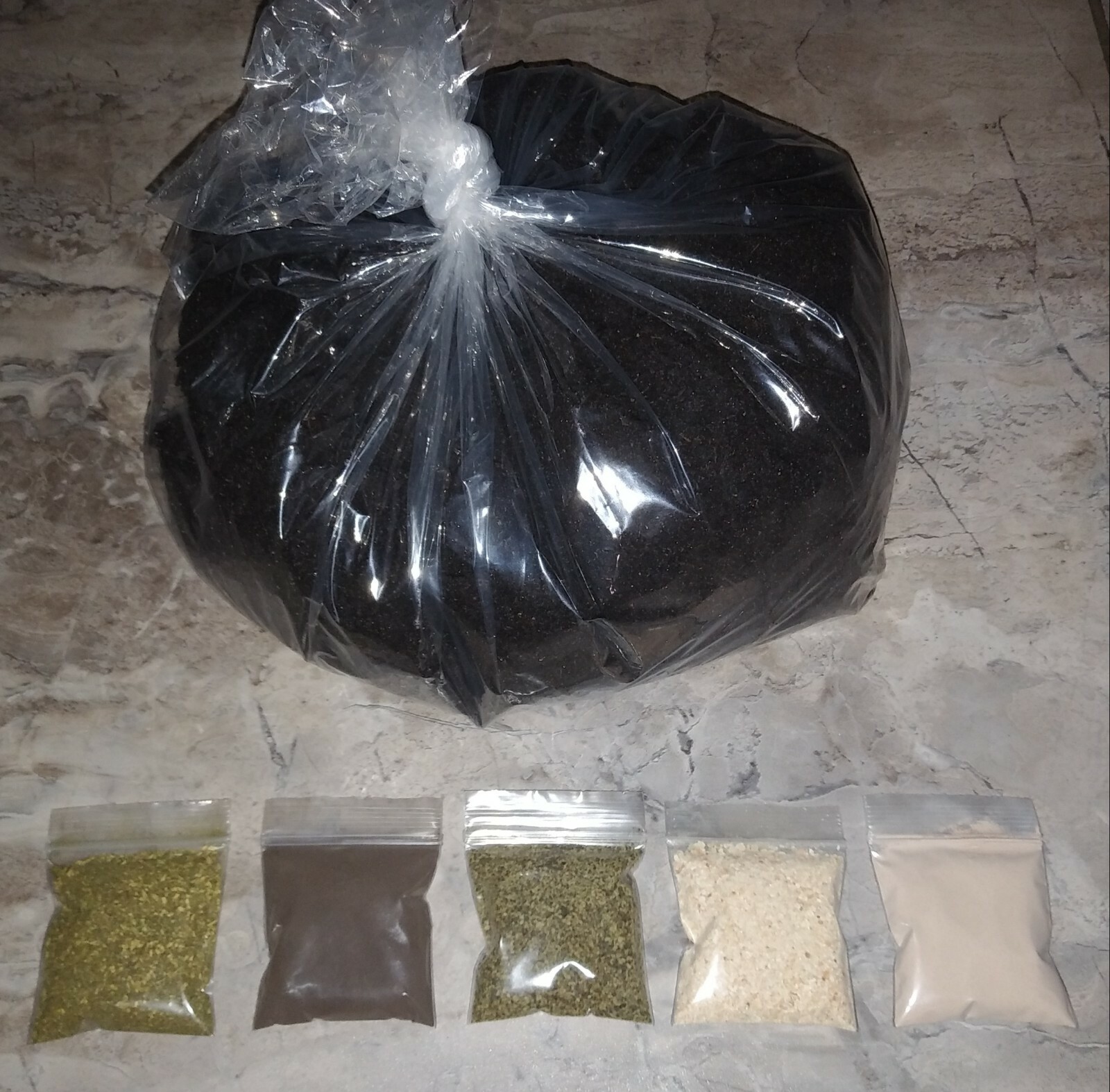 3 Lbs Worm Castings + Alfalfa + Rock Phosphate + Kelp + Crab Meal + AZOMITE