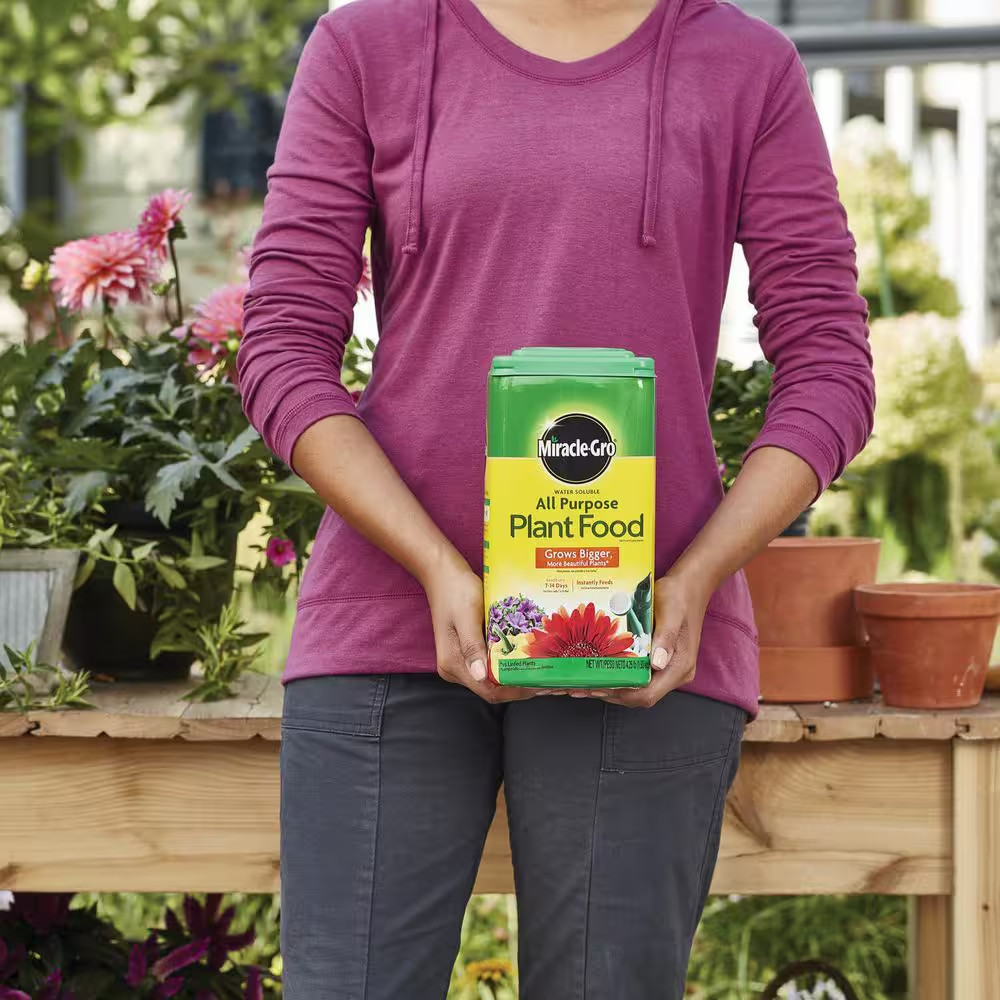 Water Soluble All Purpose Plant Food 4.25 Lbs. for Indoor/Outdoor Plants, Roses,
