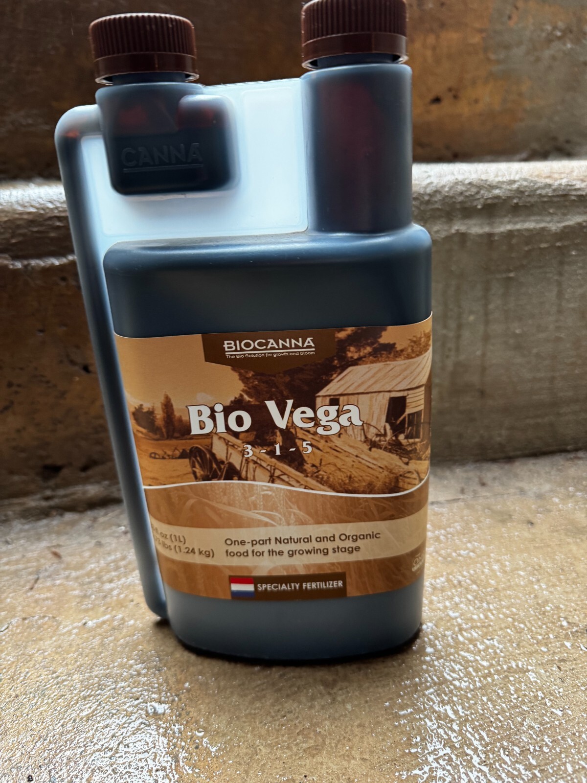 BioCANNA Bio Vega 3-1-5 Organic Liquid Fertilizer – 1 Liter