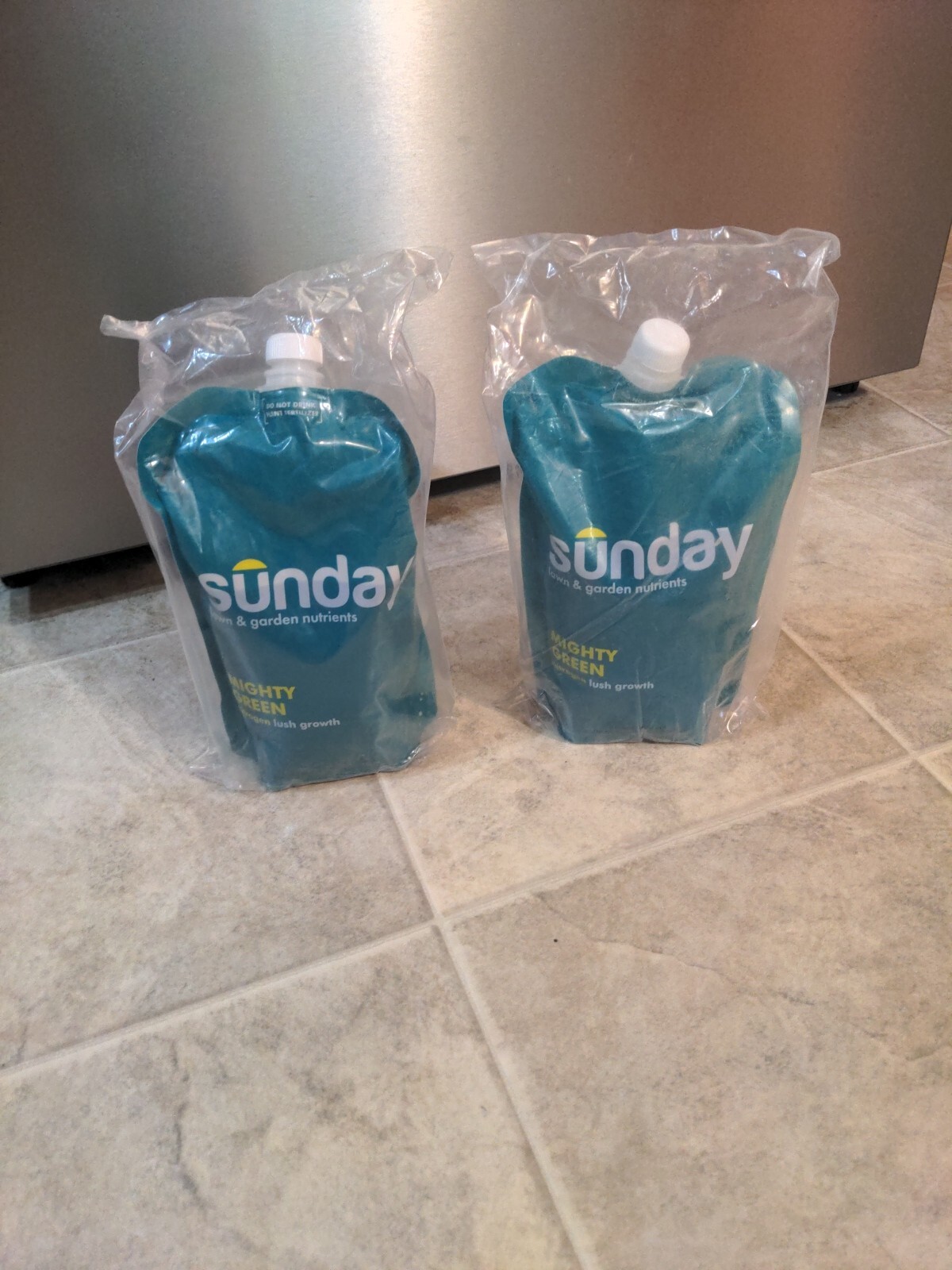 (2) SUNDAY MIGHTY GREEN Nitrogen Lush Growth 5000 sq ft 42.3 oz PET FRIENDLY