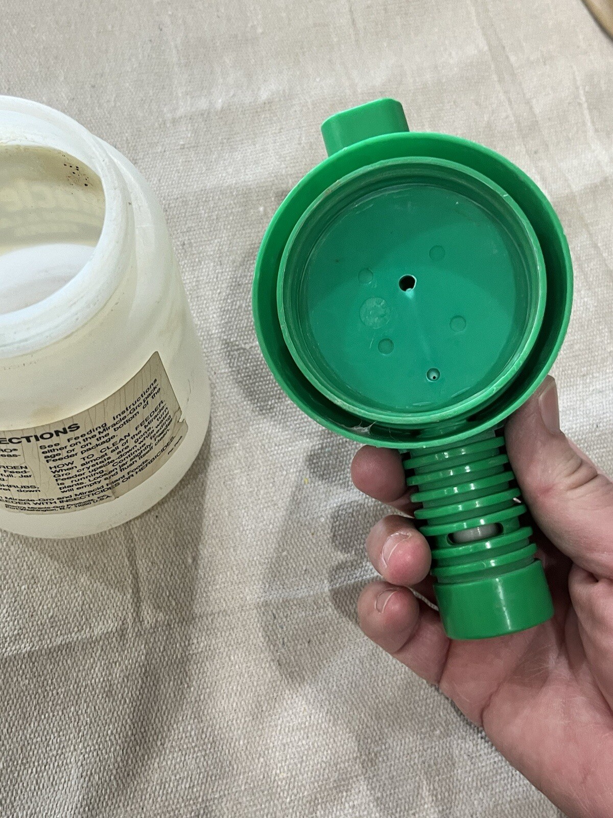 Stern’s Miracle-Gro Garden & Lawn Feeder vintage original design sprayer