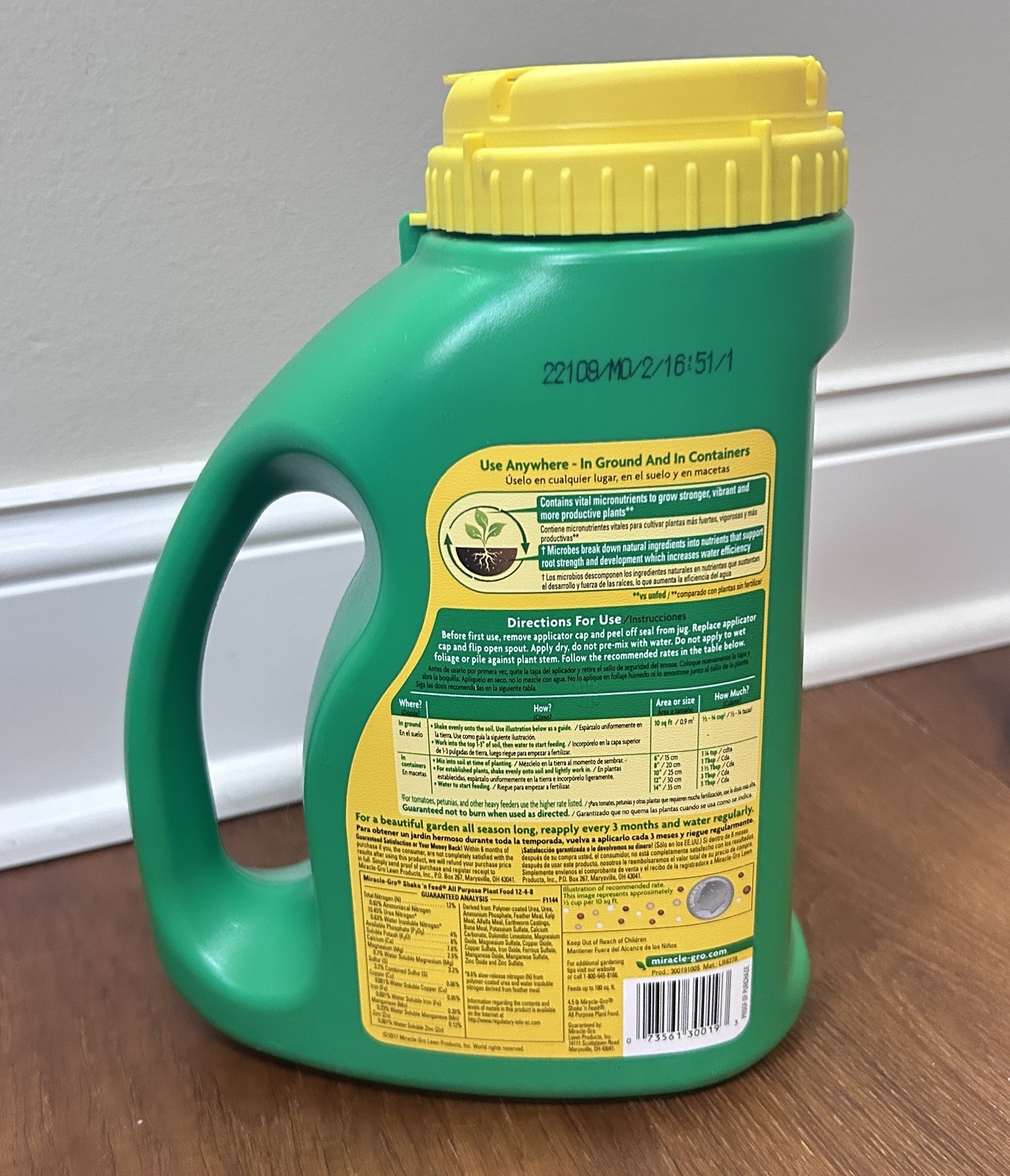 Miracle Gro 4.5lb 12-4-8 Shake & Feed All Purpose Plant Food LB8289 Genuine